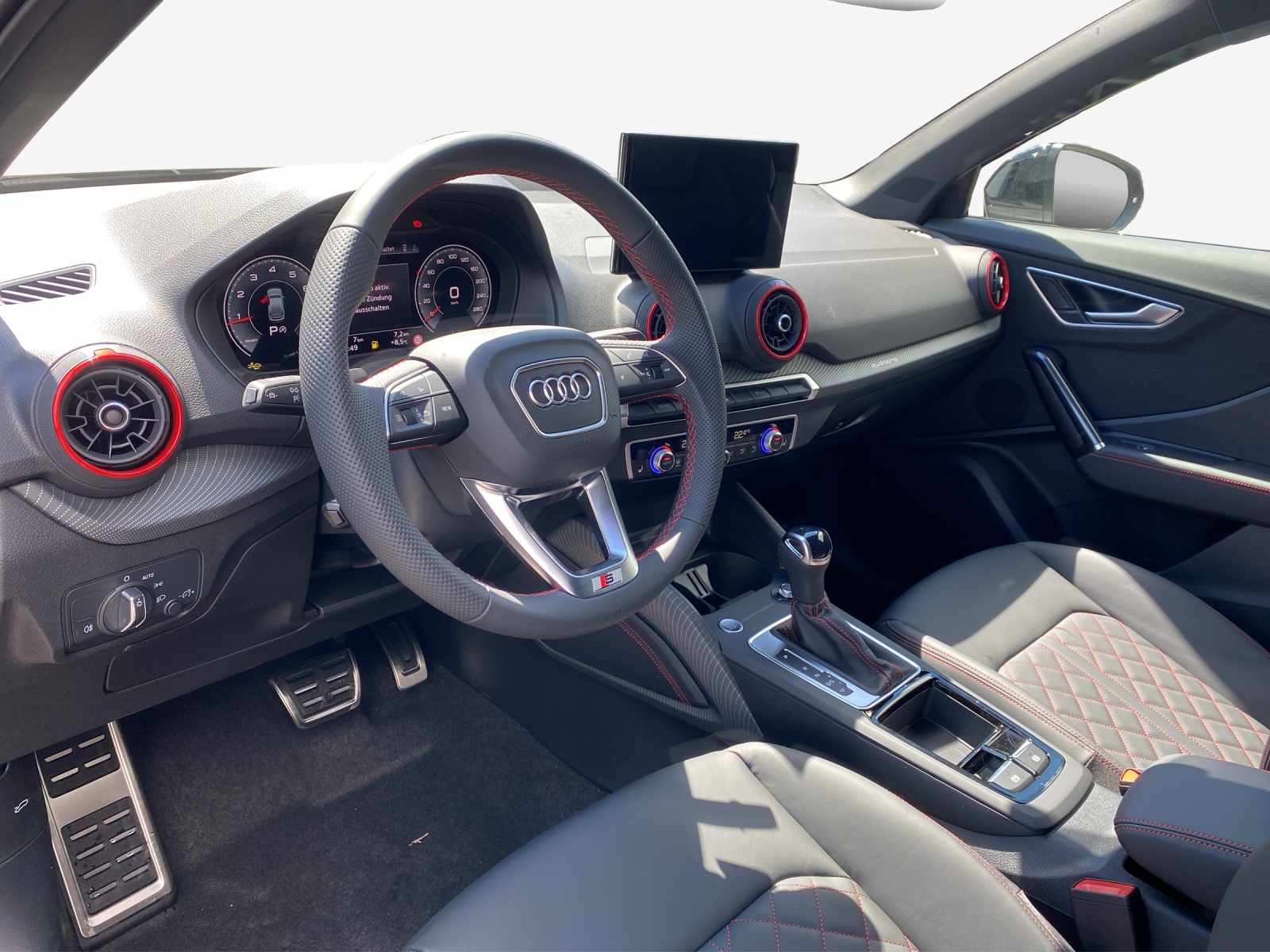 AUDI Q2 40 TFSI S line quattro S-tronic-image-14