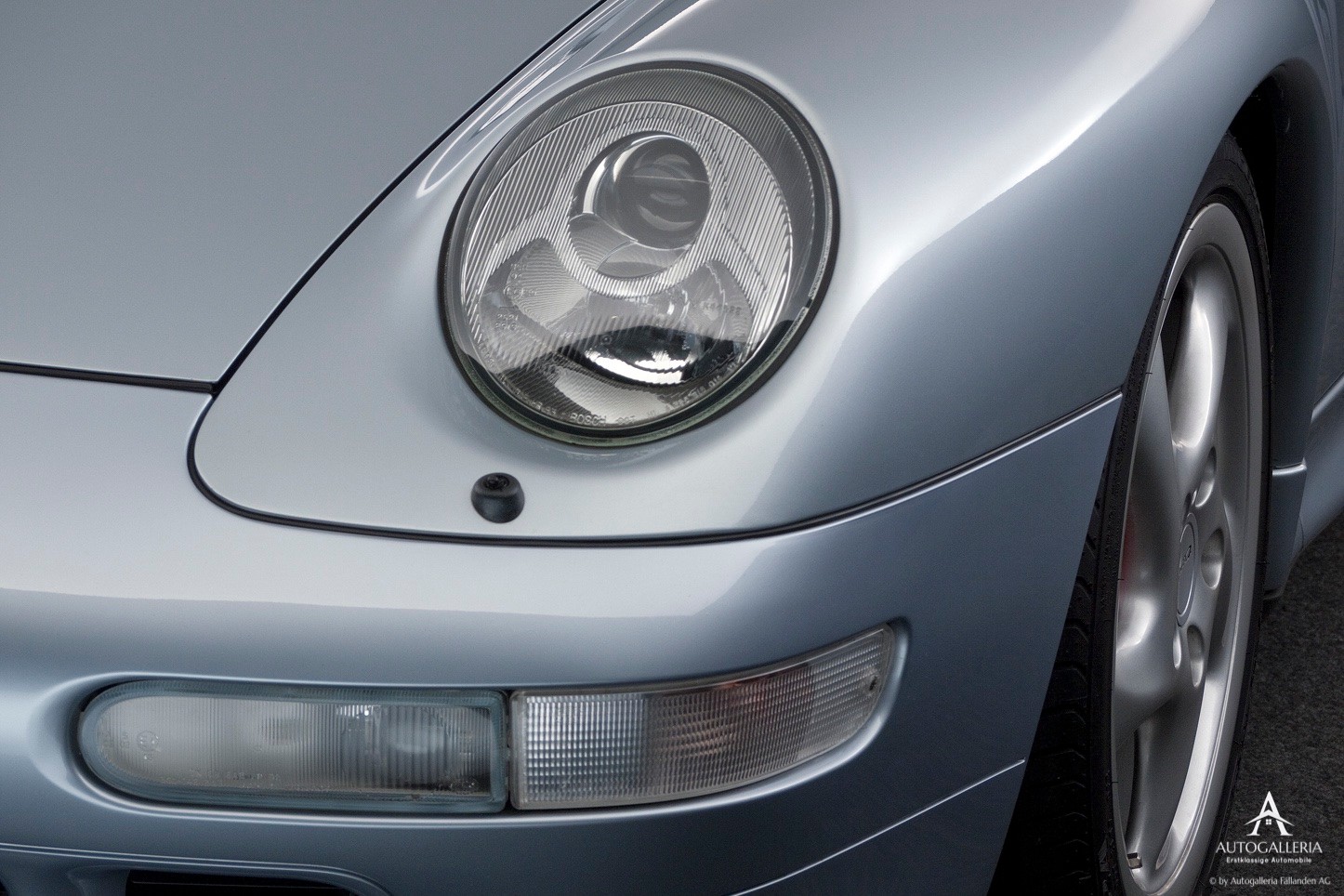 PORSCHE 911 Turbo-image-5