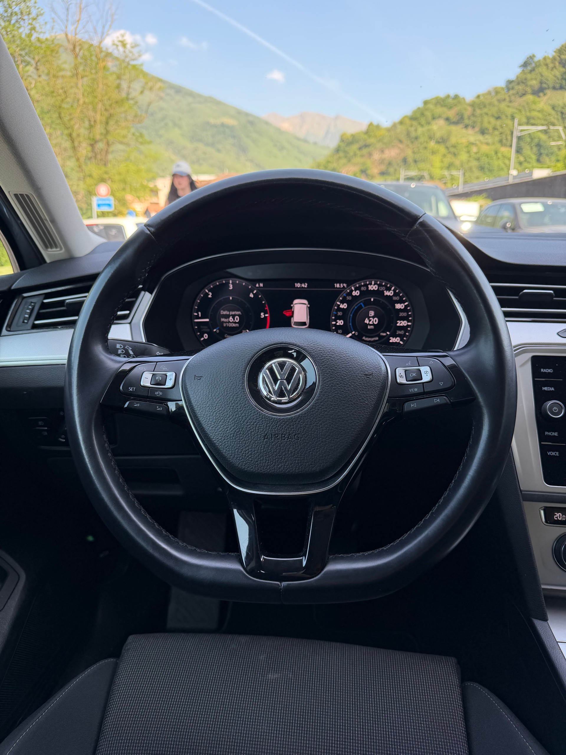 VW Passat Variant 2.0 TDI BMT Comfortline DSG-image-8