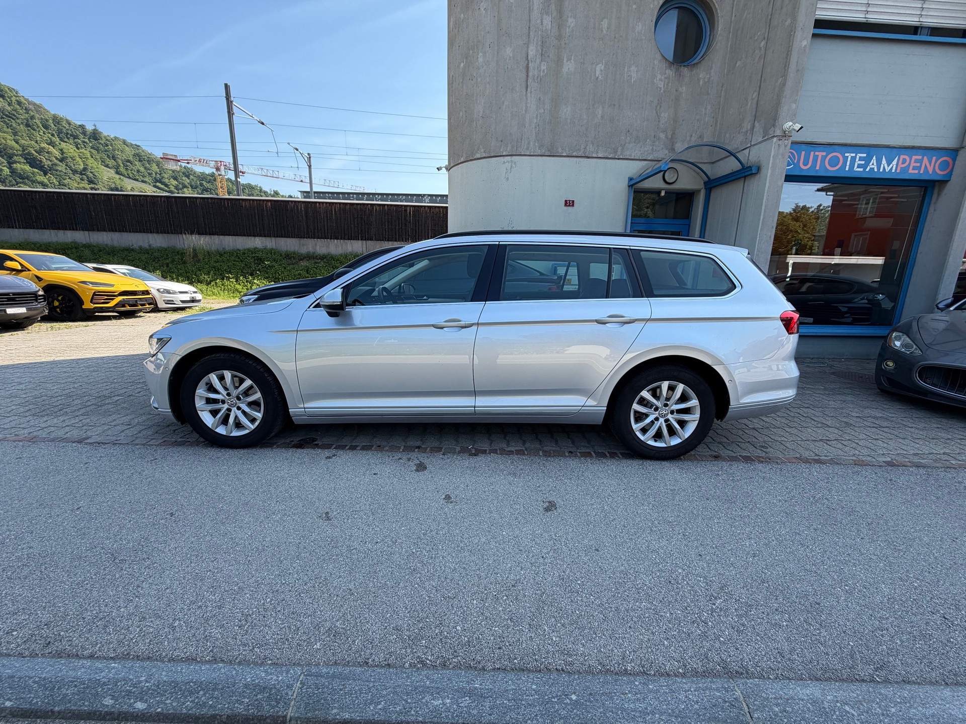 VW Passat Variant 2.0 TDI BMT Comfortline DSG-image-3