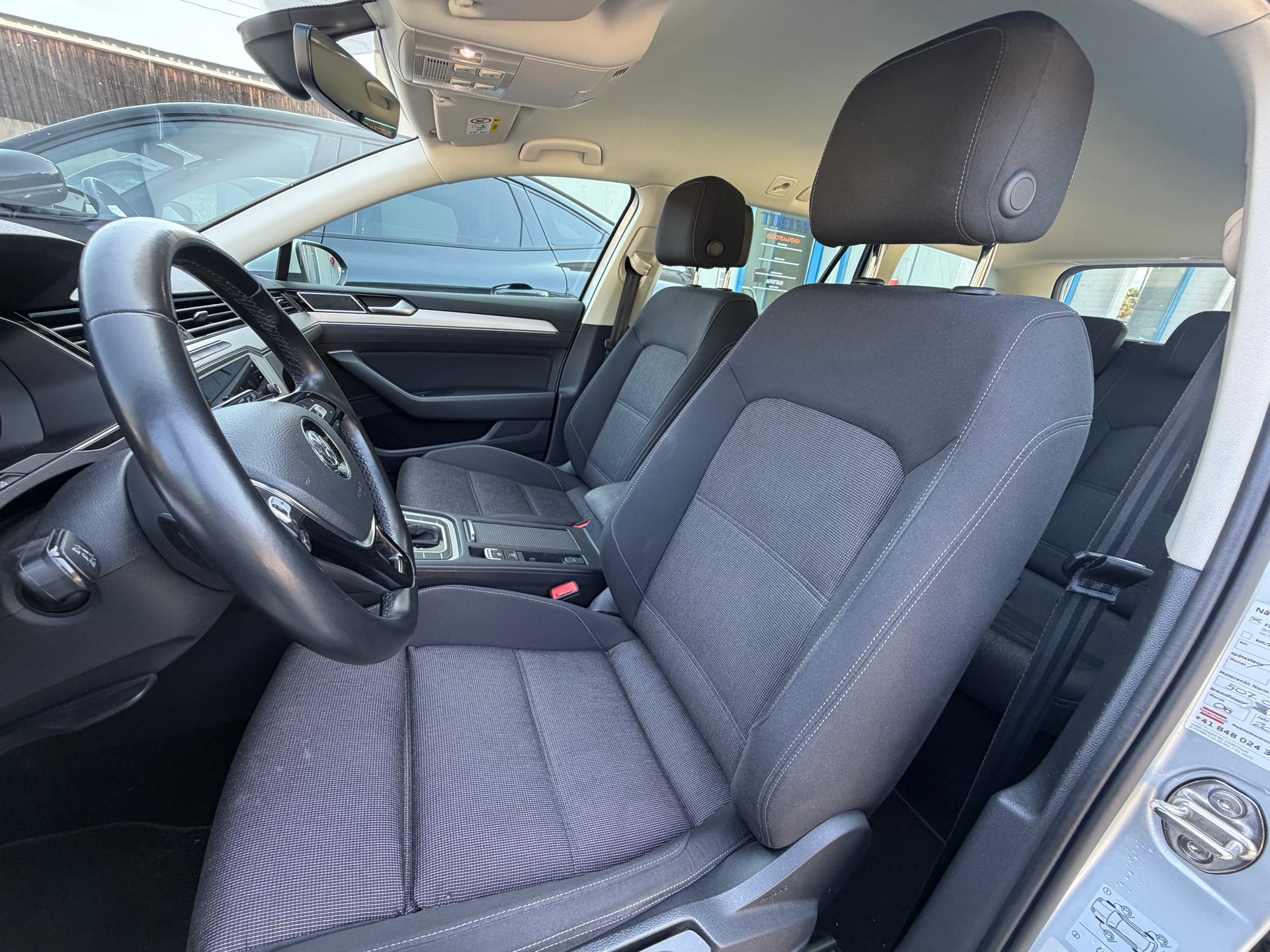 VW Passat Variant 2.0 TDI BMT Comfortline DSG-image-7