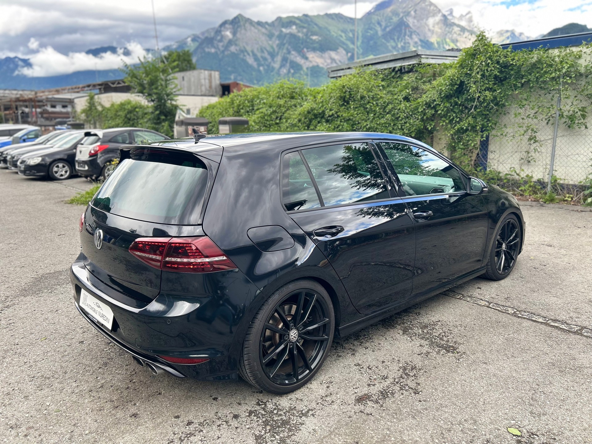 VW Golf 2.0 TSI R 4Motion DSG-image-3