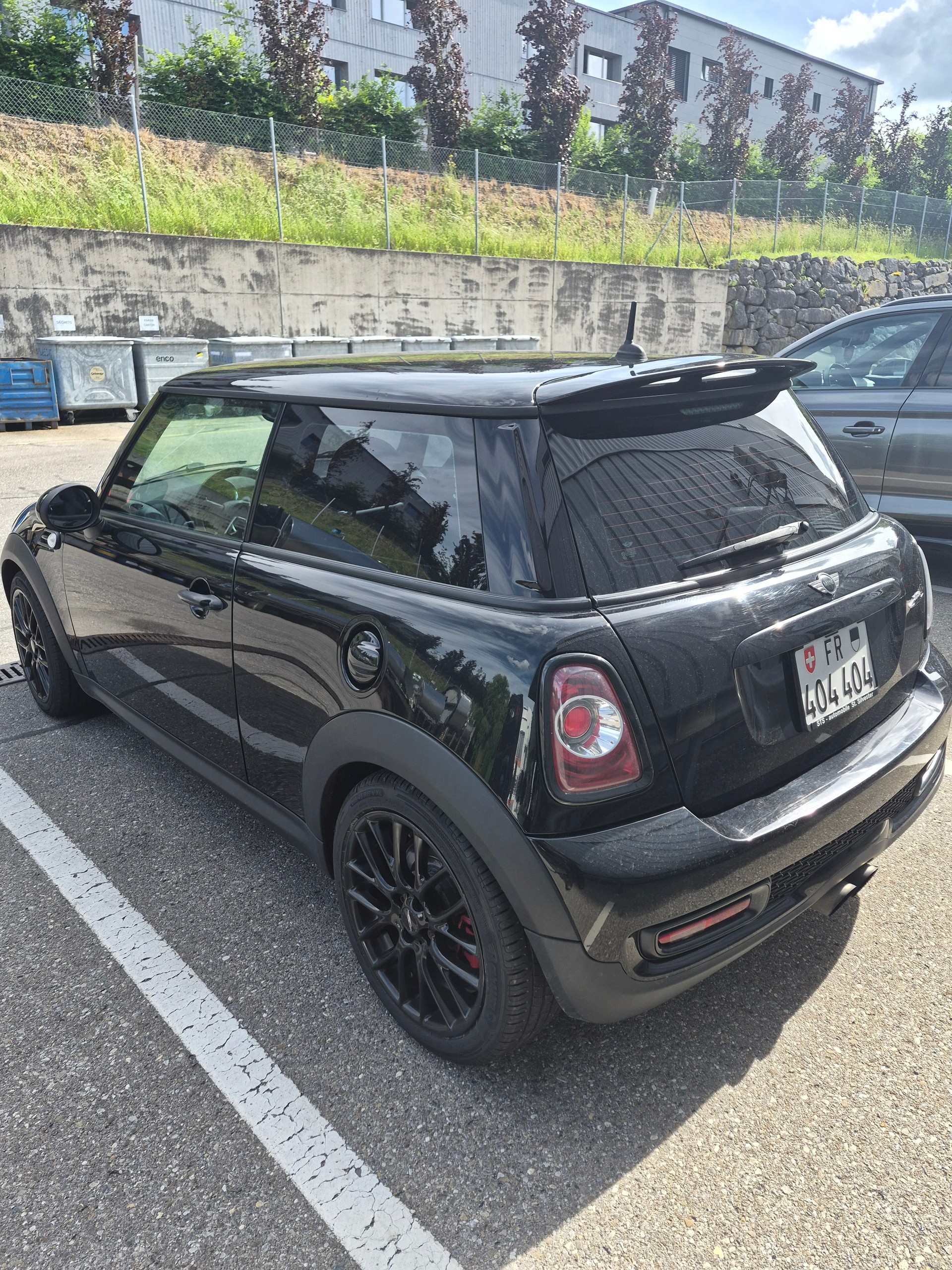 MINI Cooper 1.6i John Cooper Works-image-0