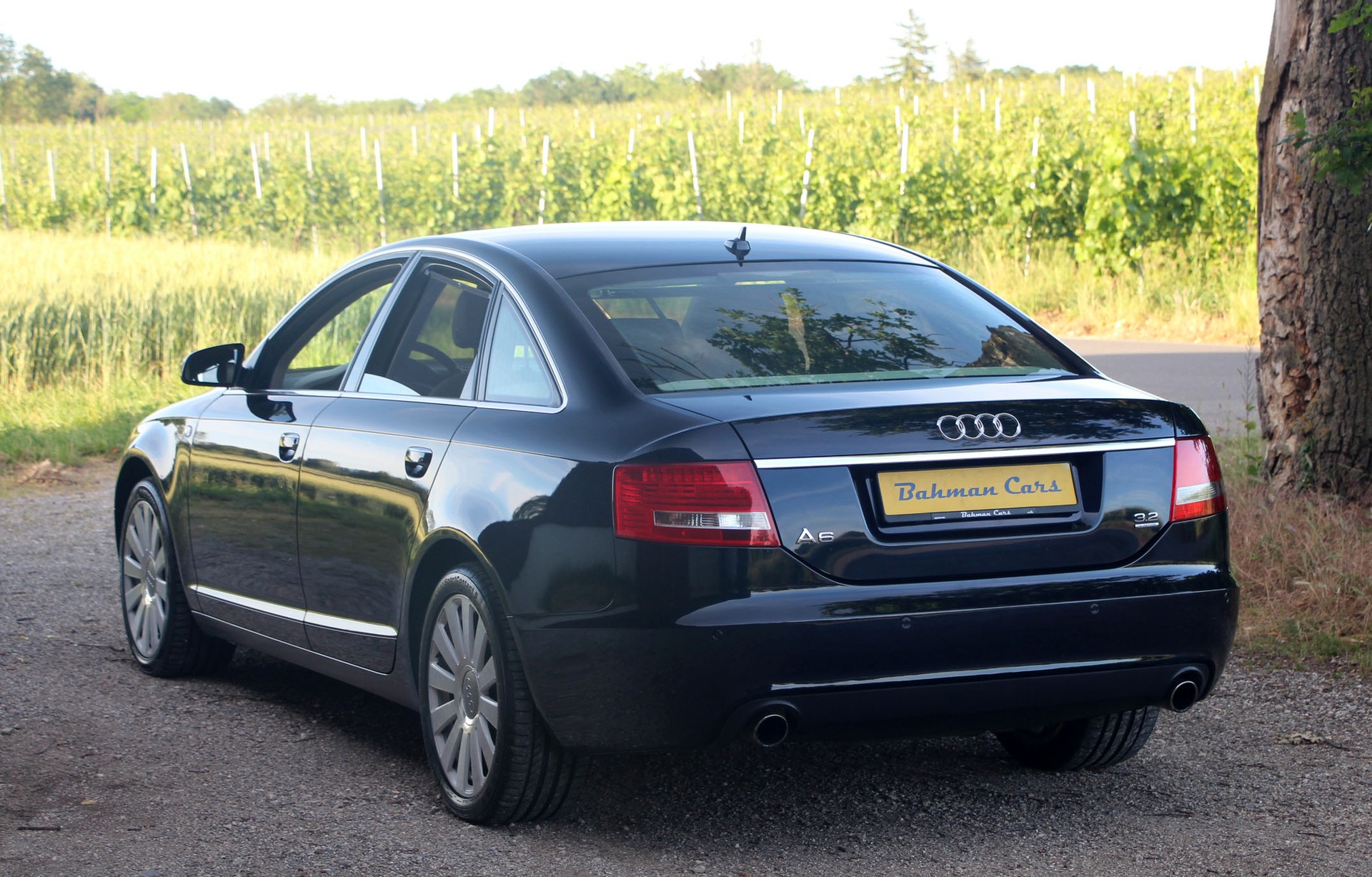 AUDI A6 Limousine 3.2 V6 FSI quattro-image-1
