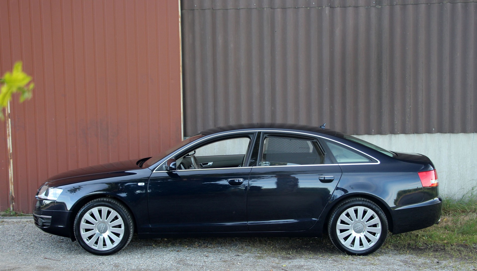 AUDI A6 Limousine 3.2 V6 FSI quattro-image-22