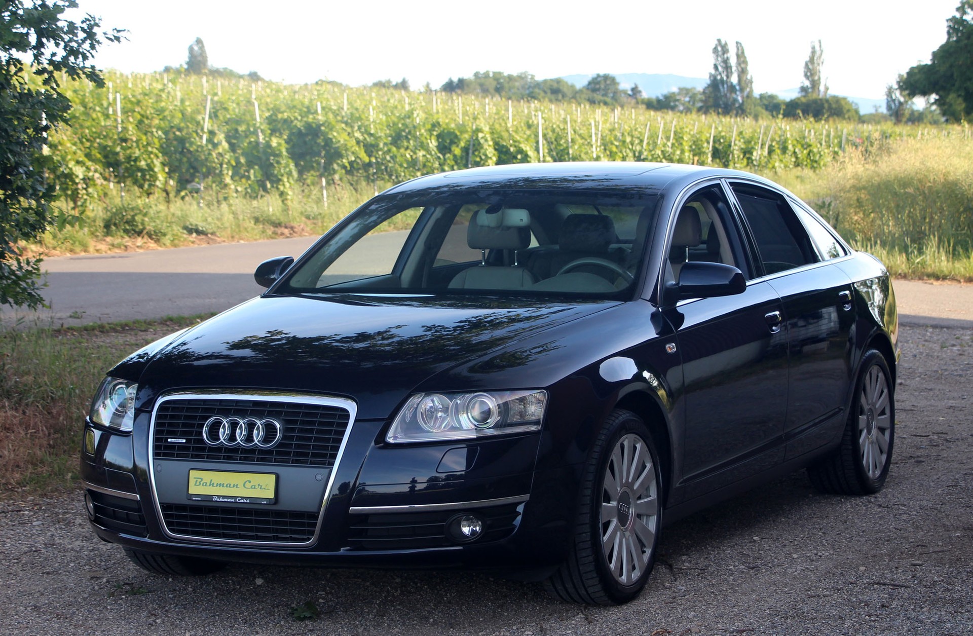 AUDI A6 Limousine 3.2 V6 FSI quattro-image-26