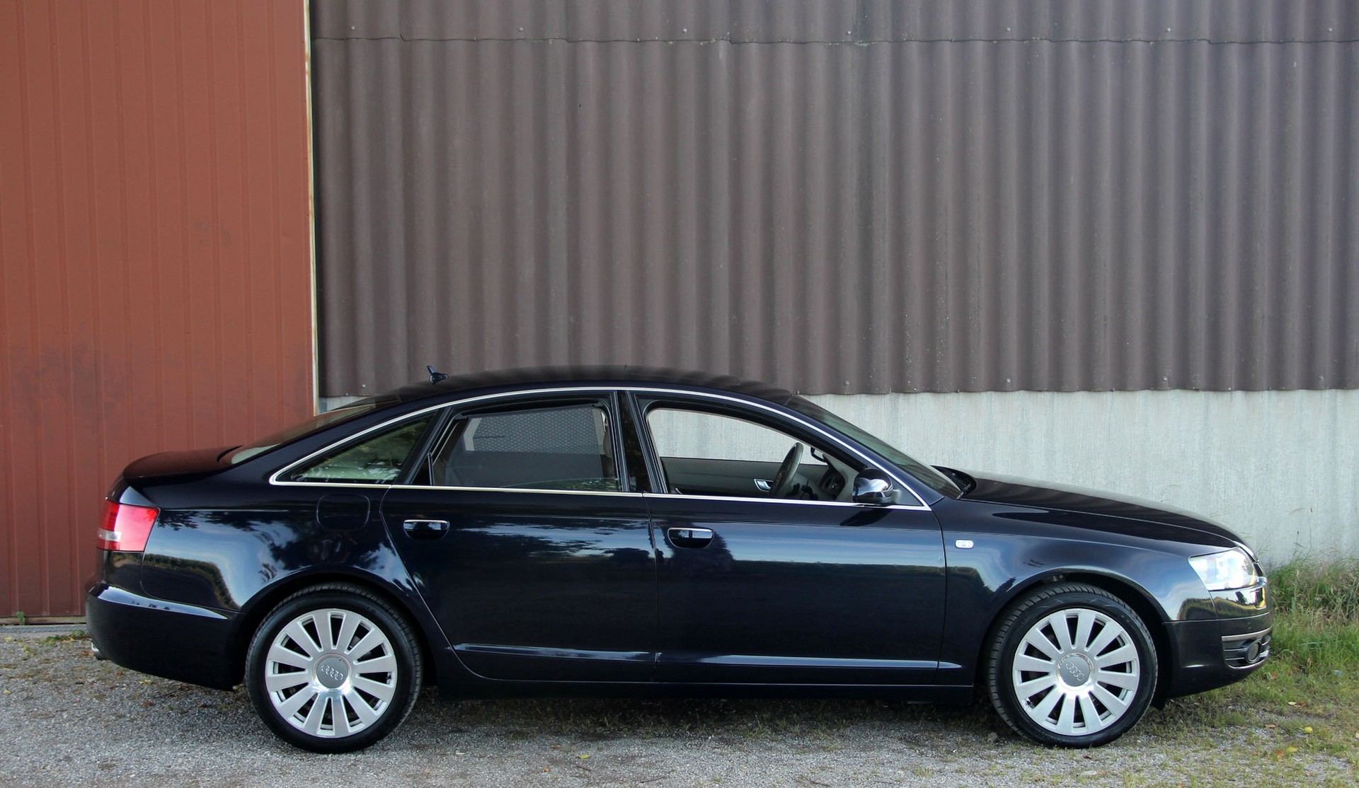 AUDI A6 Limousine 3.2 V6 FSI quattro-image-23