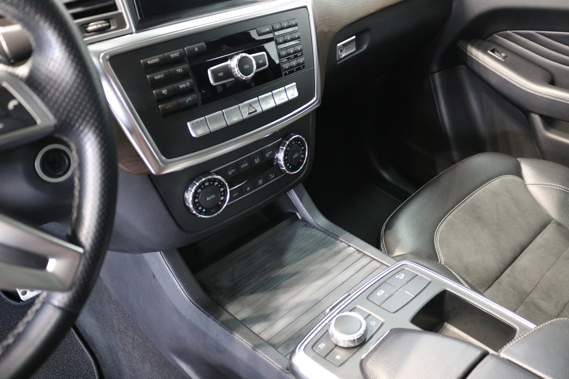 MERCEDES-BENZ ML 350 Executive 4Matic 7G-Tronic-image-48