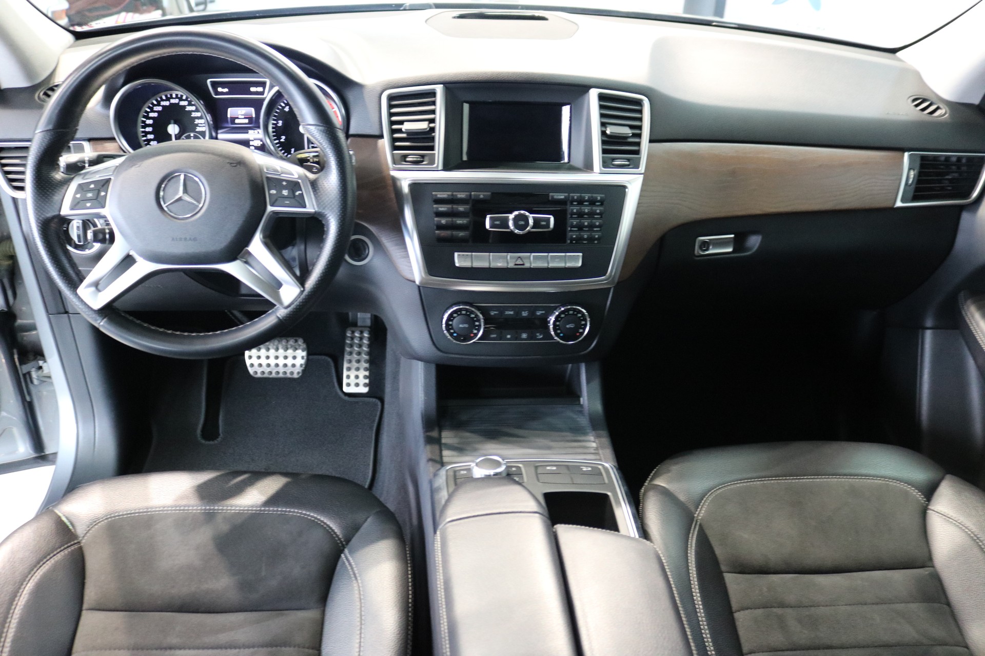 MERCEDES-BENZ ML 350 Executive 4Matic 7G-Tronic-image-38
