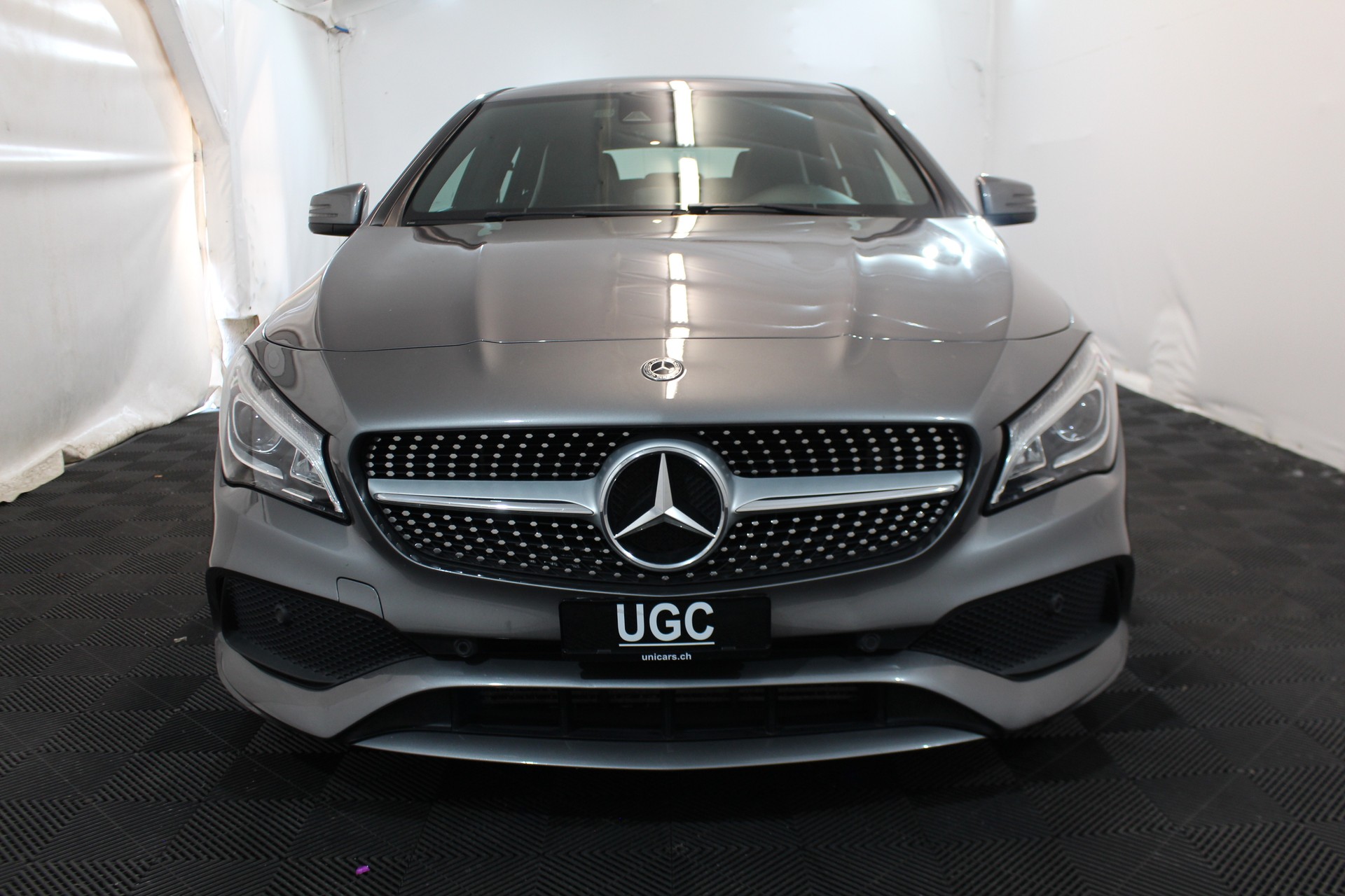 MERCEDES-BENZ CLA 220 d AMG Line 4m Sh.Brake-showroom-element-1