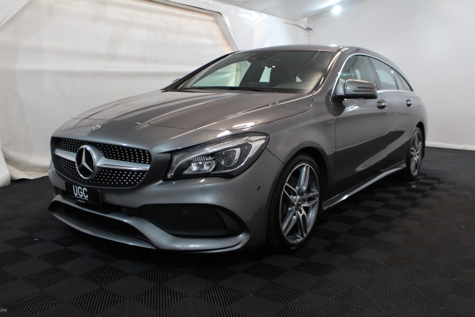 MERCEDES-BENZ CLA 220 d AMG Line 4m Sh.Brake-showroom-element-2