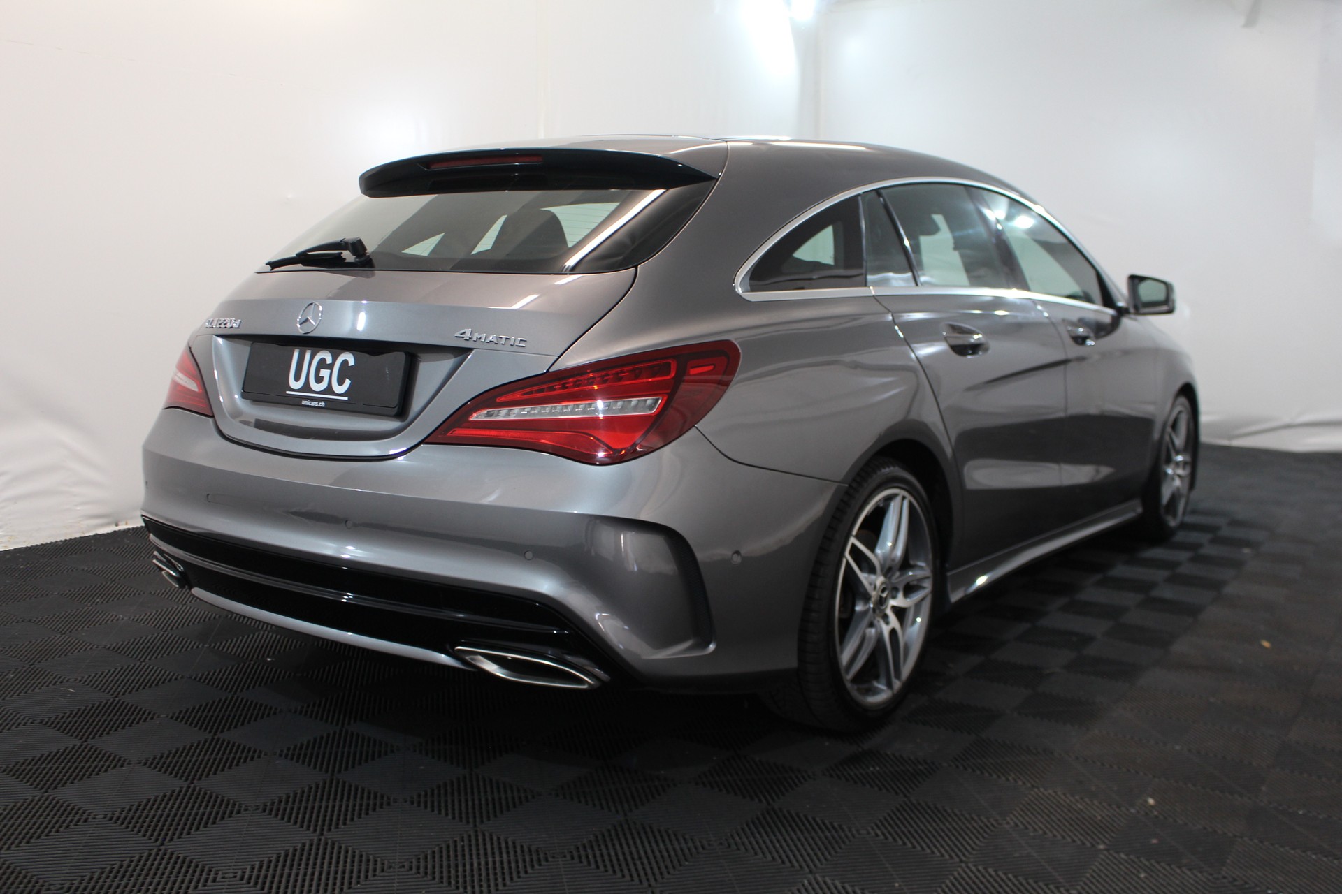 MERCEDES-BENZ CLA 220 d AMG Line 4m Sh.Brake-image-5