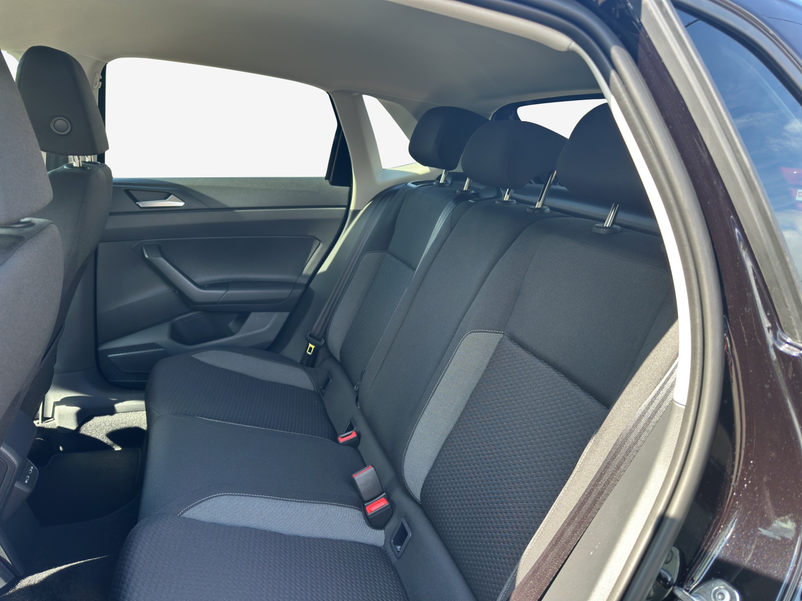 VW Polo LI 1.0TSI 95PS-image-11