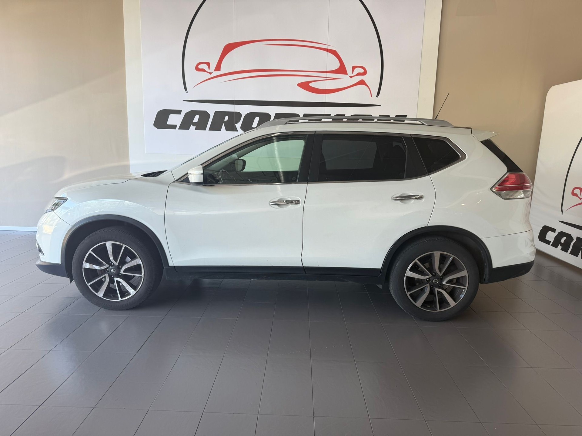 NISSAN X-Trail 1.6 dCi acenta Xtronic CVT-image-3