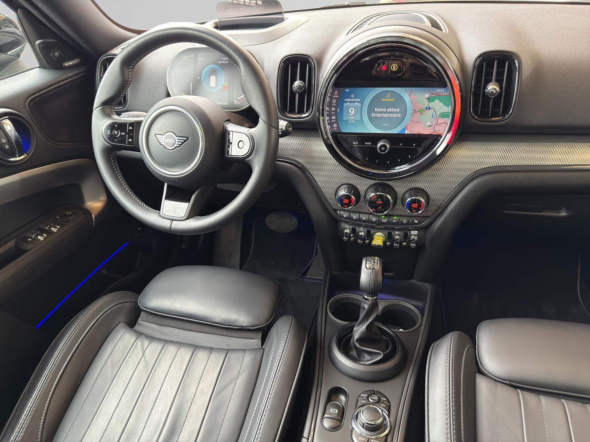 MINI Countryman Cooper SE ALL4 PHEV-image-12