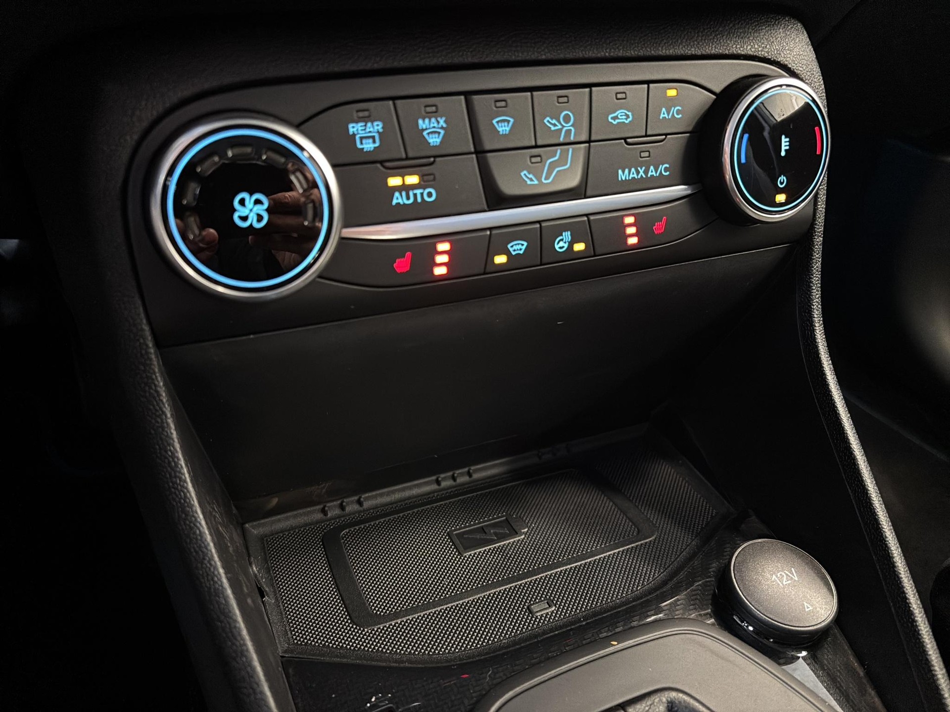 FORD Fiesta 1.0 EcoB Hybrid Active X-image-7