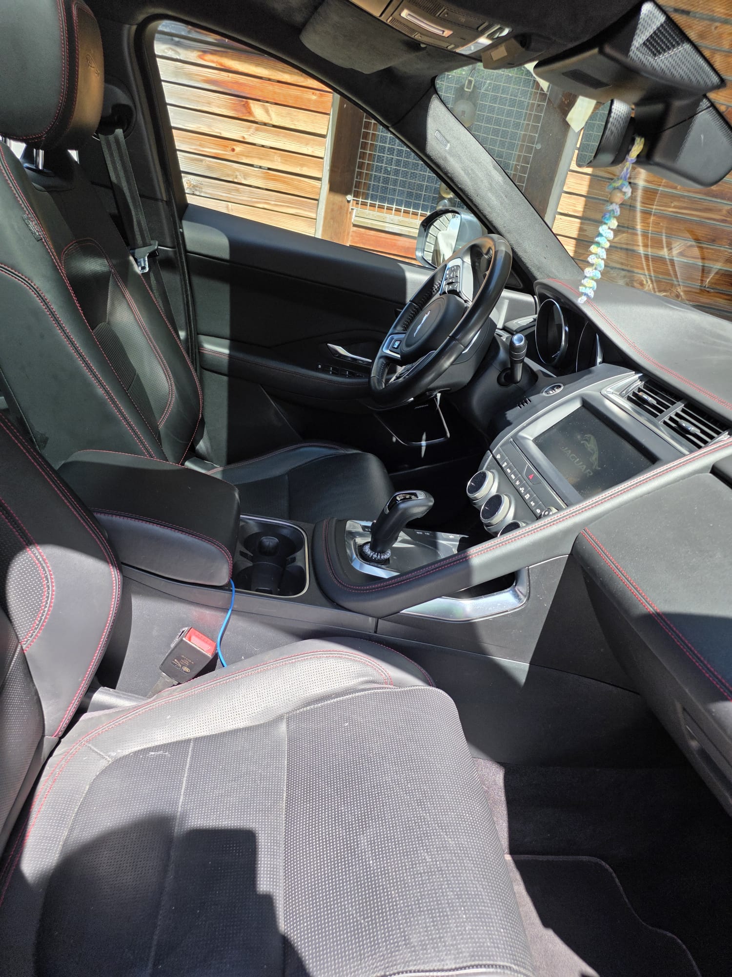 JAGUAR JAGUAR E-Pace P250 AWD-image-5