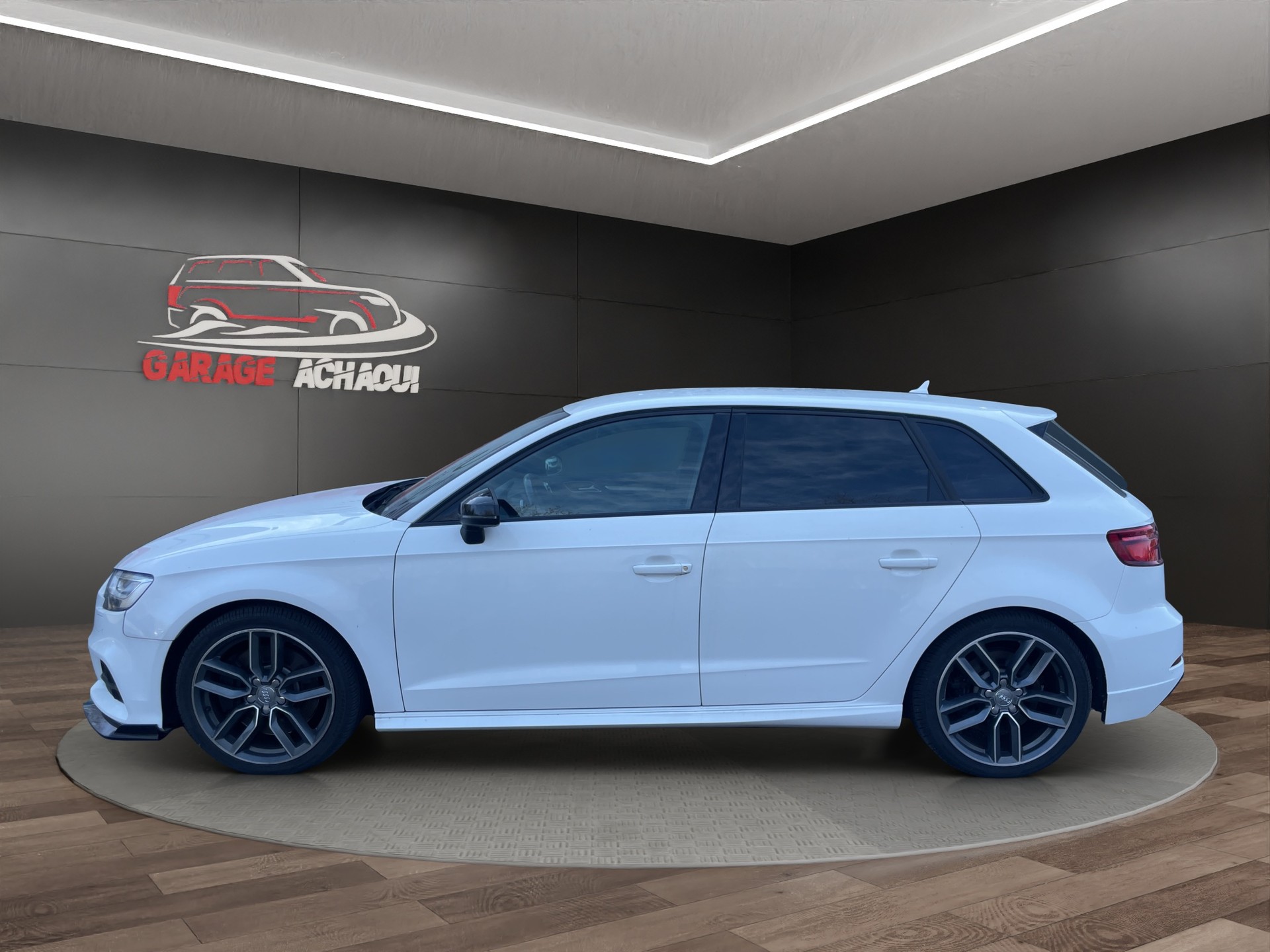 AUDI S3 Sportback 2.0 TFSI quattro S-tronic-image-2