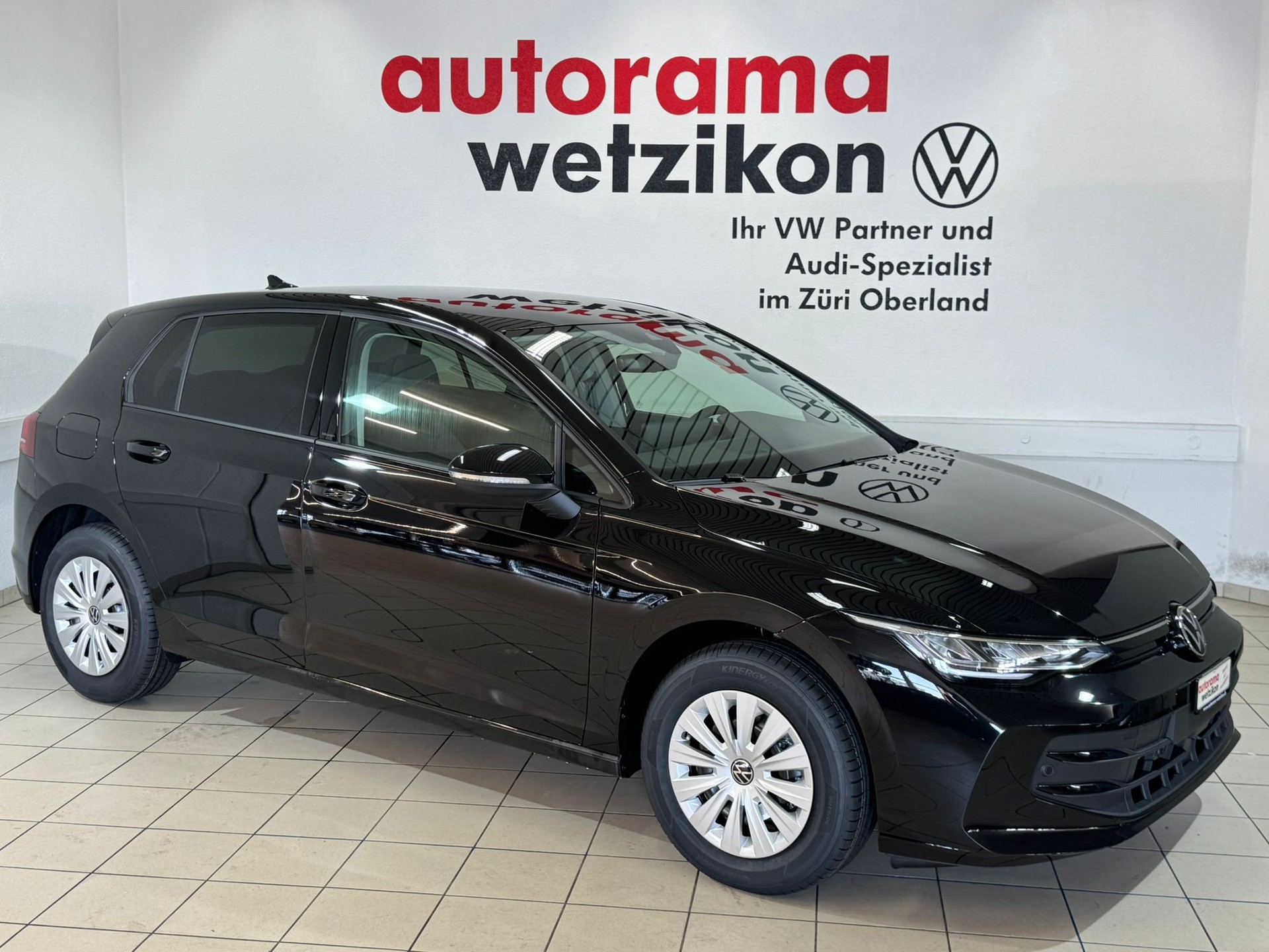 VW Golf 1.5 TSI Basis-image-0