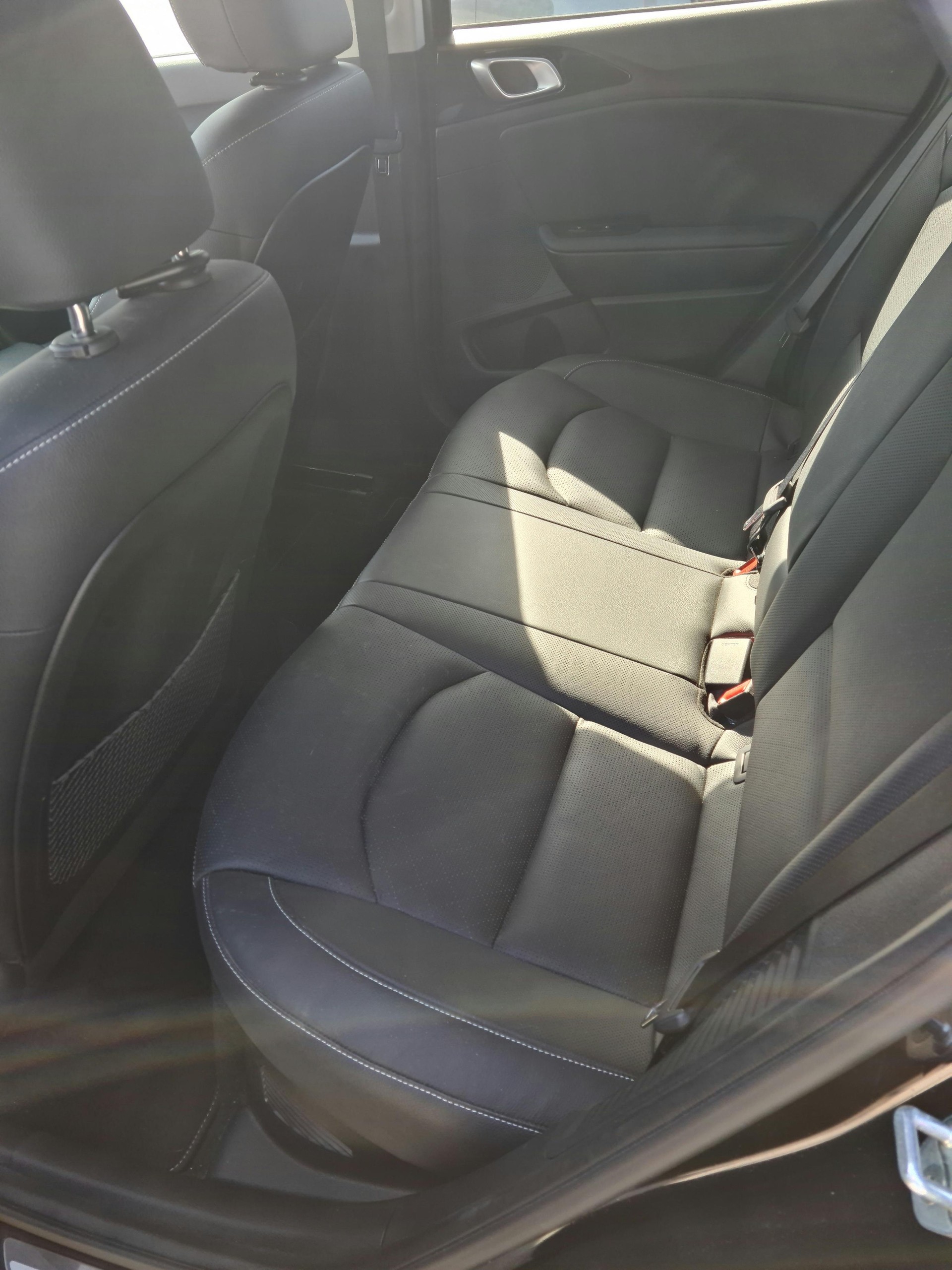 KIA XCeed 1.6 GDi Plug-in Hybrid Style-image-8