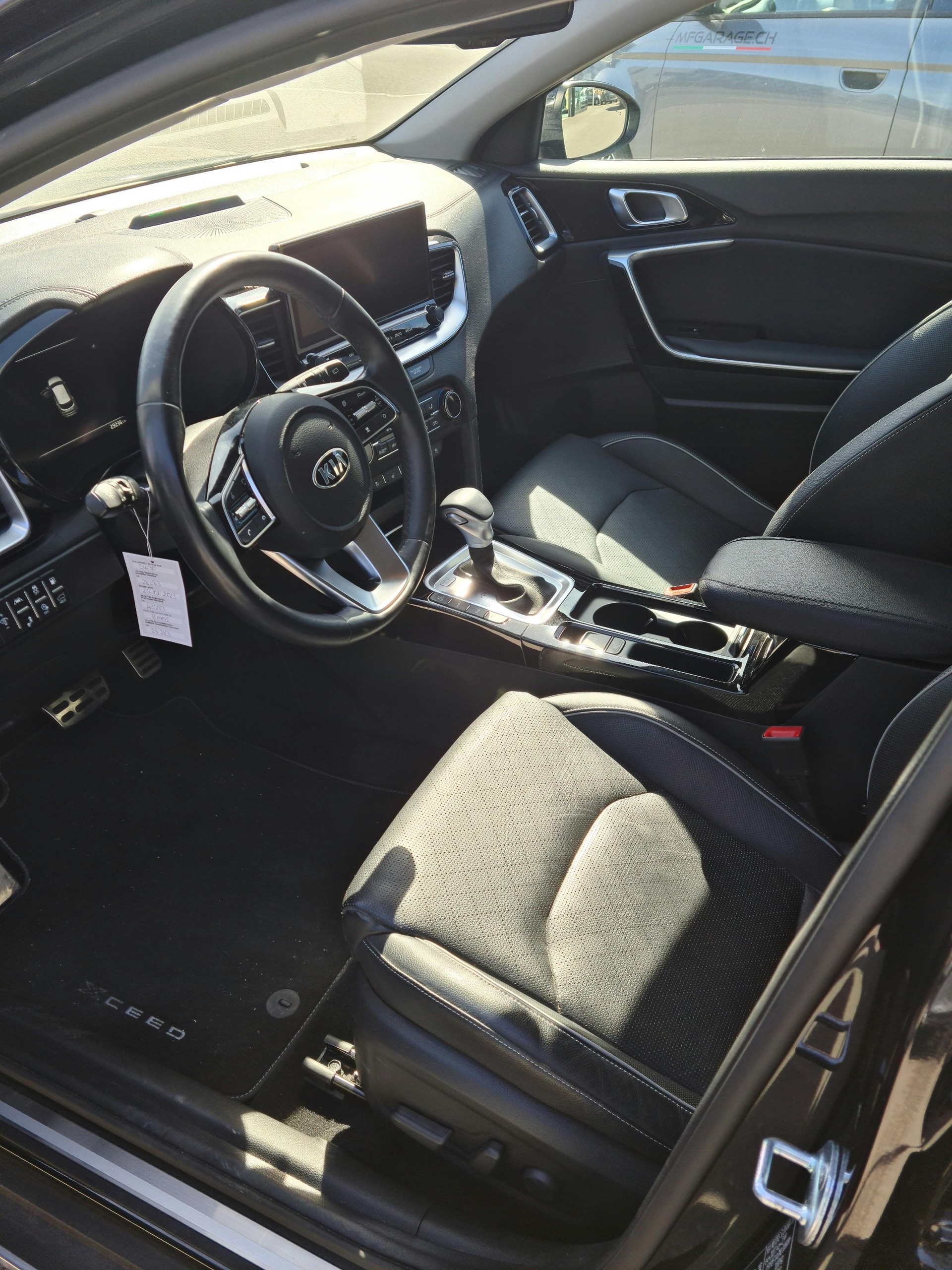 KIA XCeed 1.6 GDi Plug-in Hybrid Style-image-5