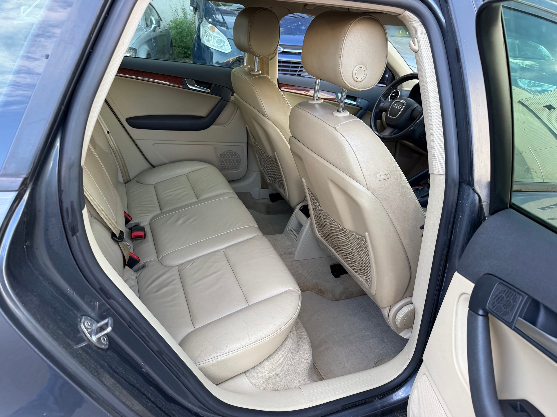 AUDI A3 Sportback 1.8 Turbo FSI Ambiente-image-11