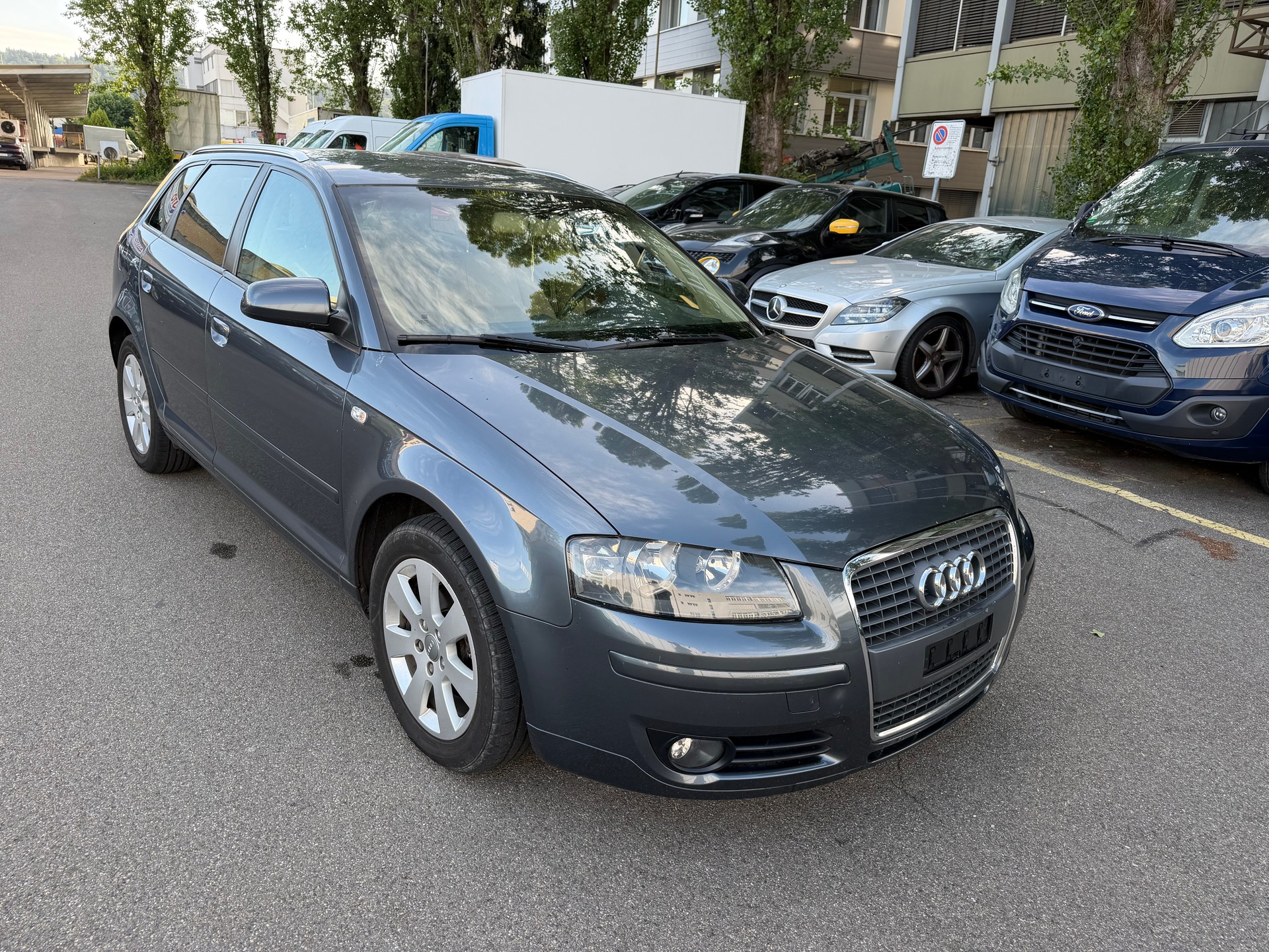 AUDI A3 Sportback 1.8 Turbo FSI Ambiente-image-2