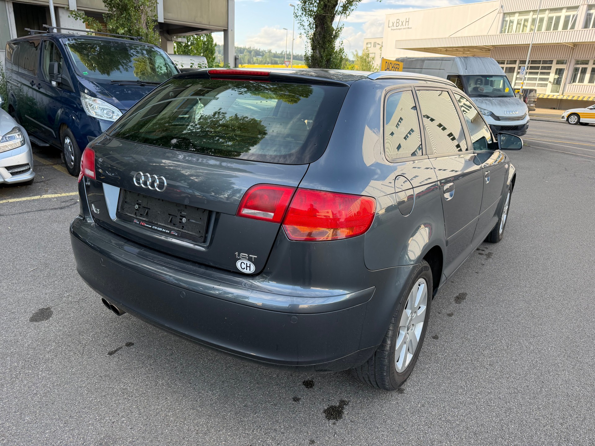 AUDI A3 Sportback 1.8 Turbo FSI Ambiente-image-5