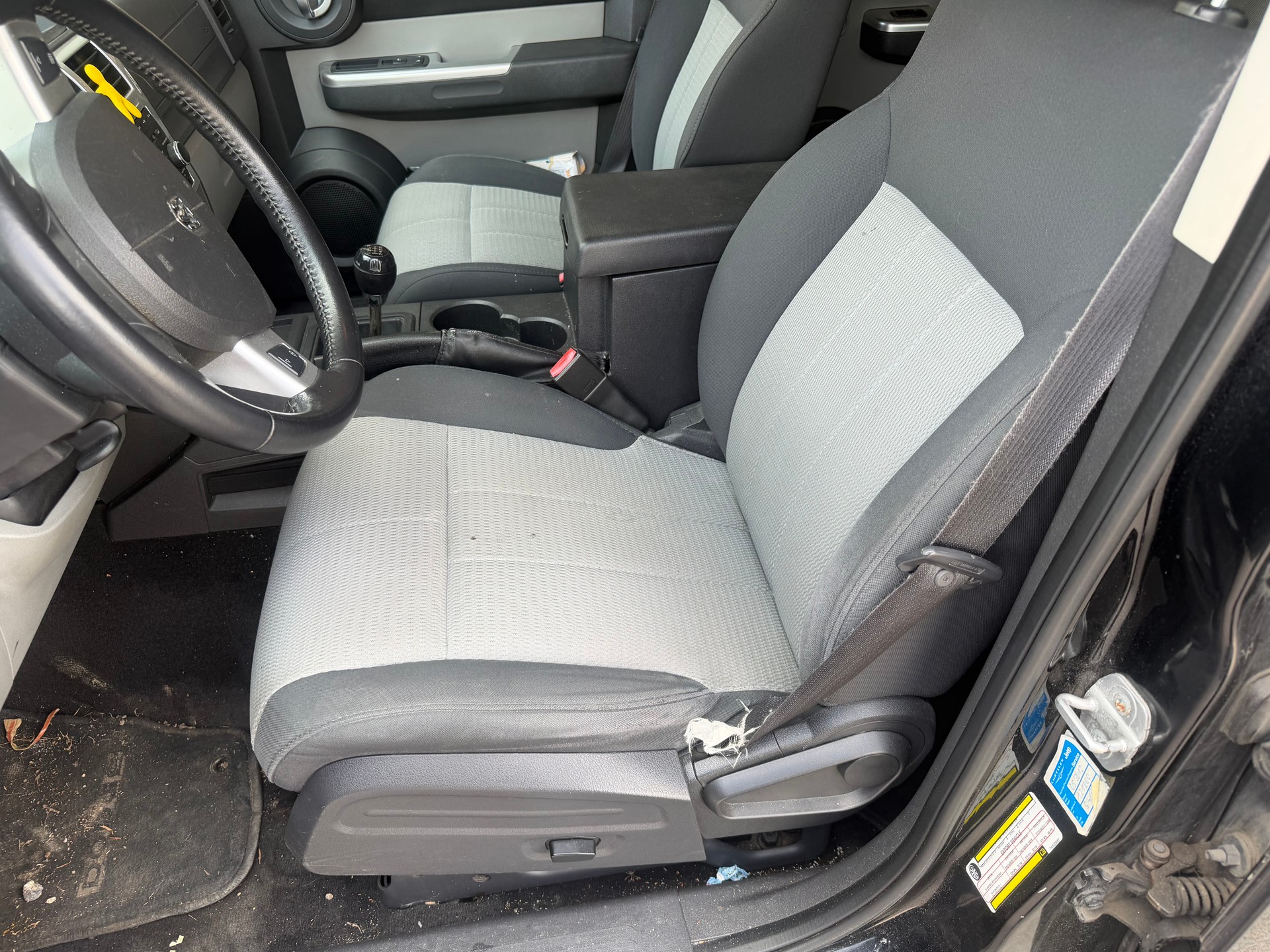 DODGE Nitro 2.8 CRD SXT-image-5