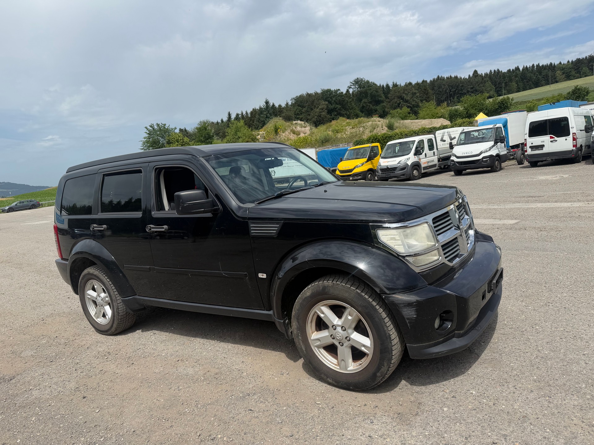 DODGE Nitro 2.8 CRD SXT-image-1