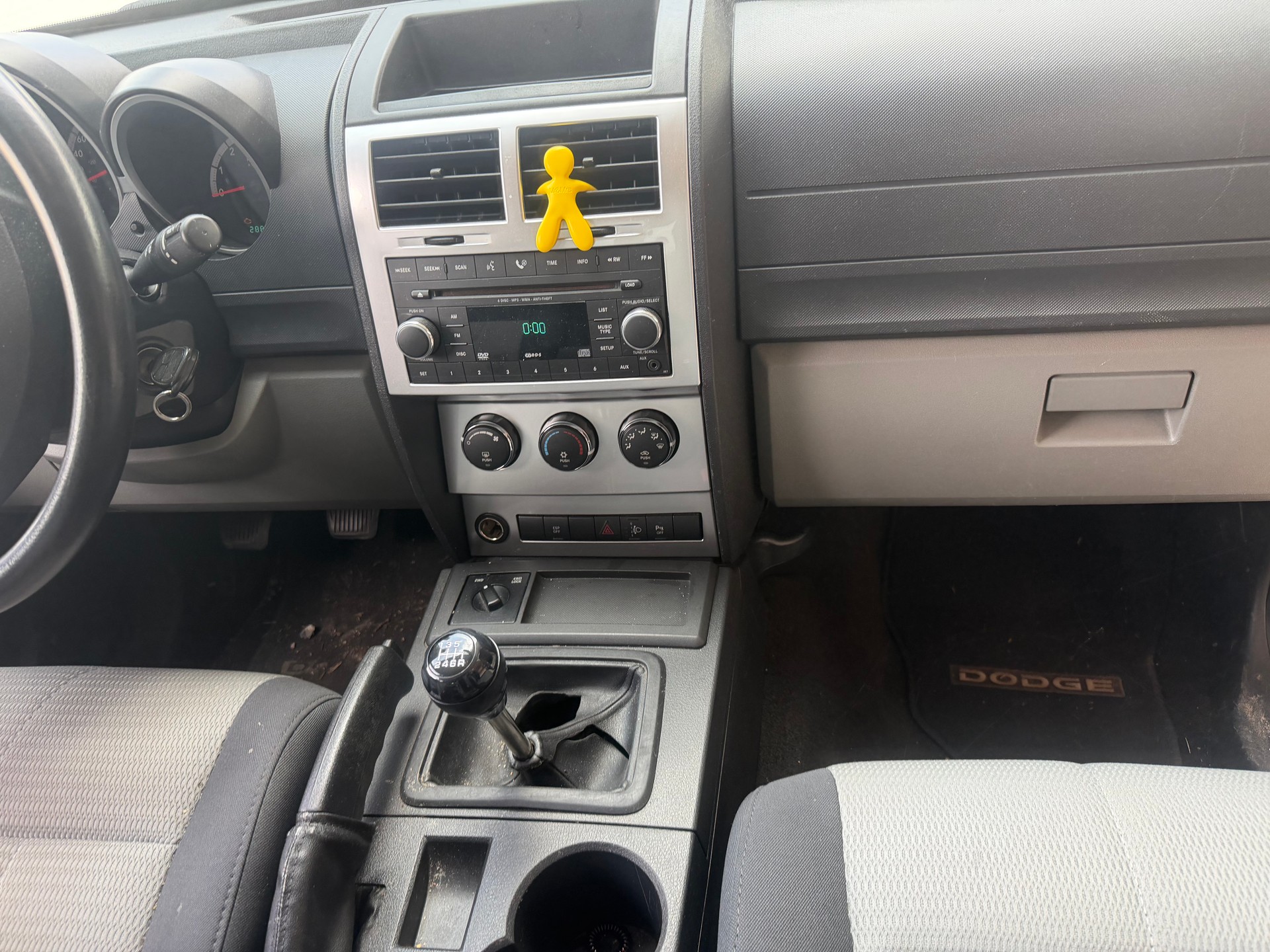 DODGE Nitro 2.8 CRD SXT-image-10