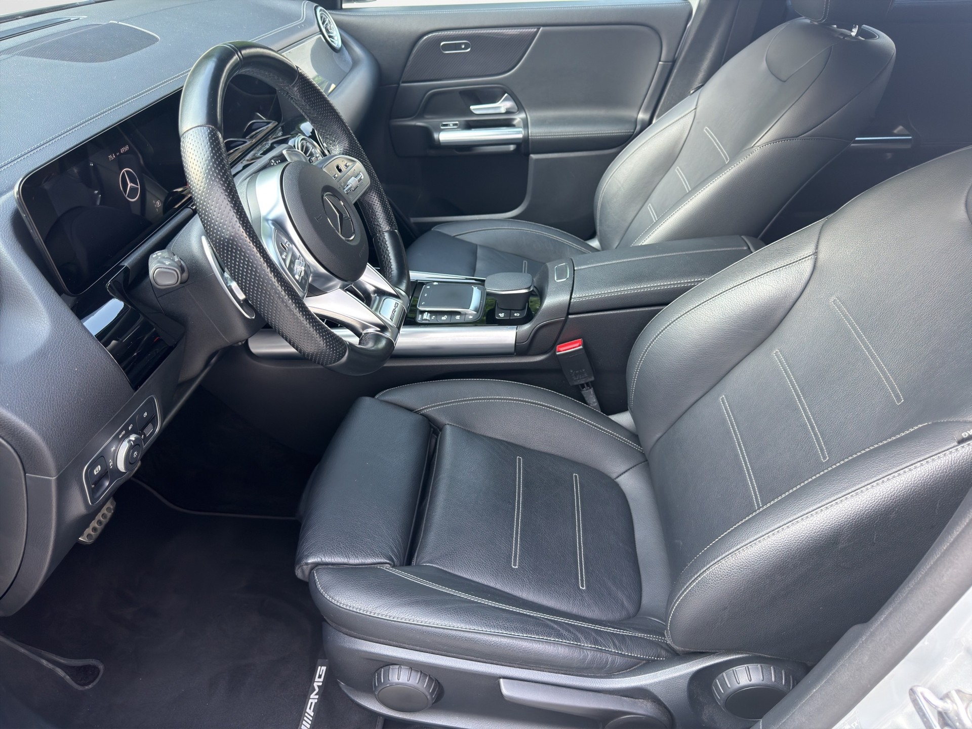 MERCEDES-BENZ GLA 35 AMG 4Matic 8G-Speedshift DCT-image-8
