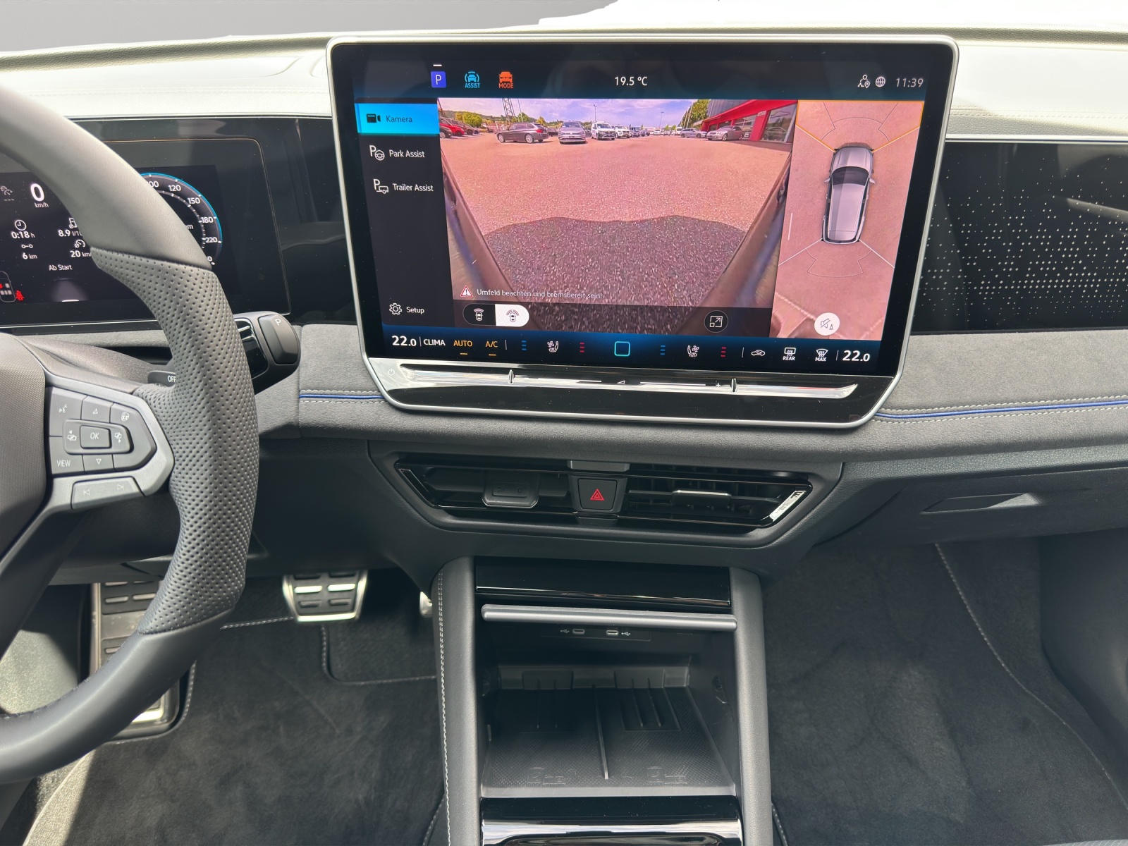 VW Tiguan 2.0 TDI SCR R-Line 4Motion DSG-image-11