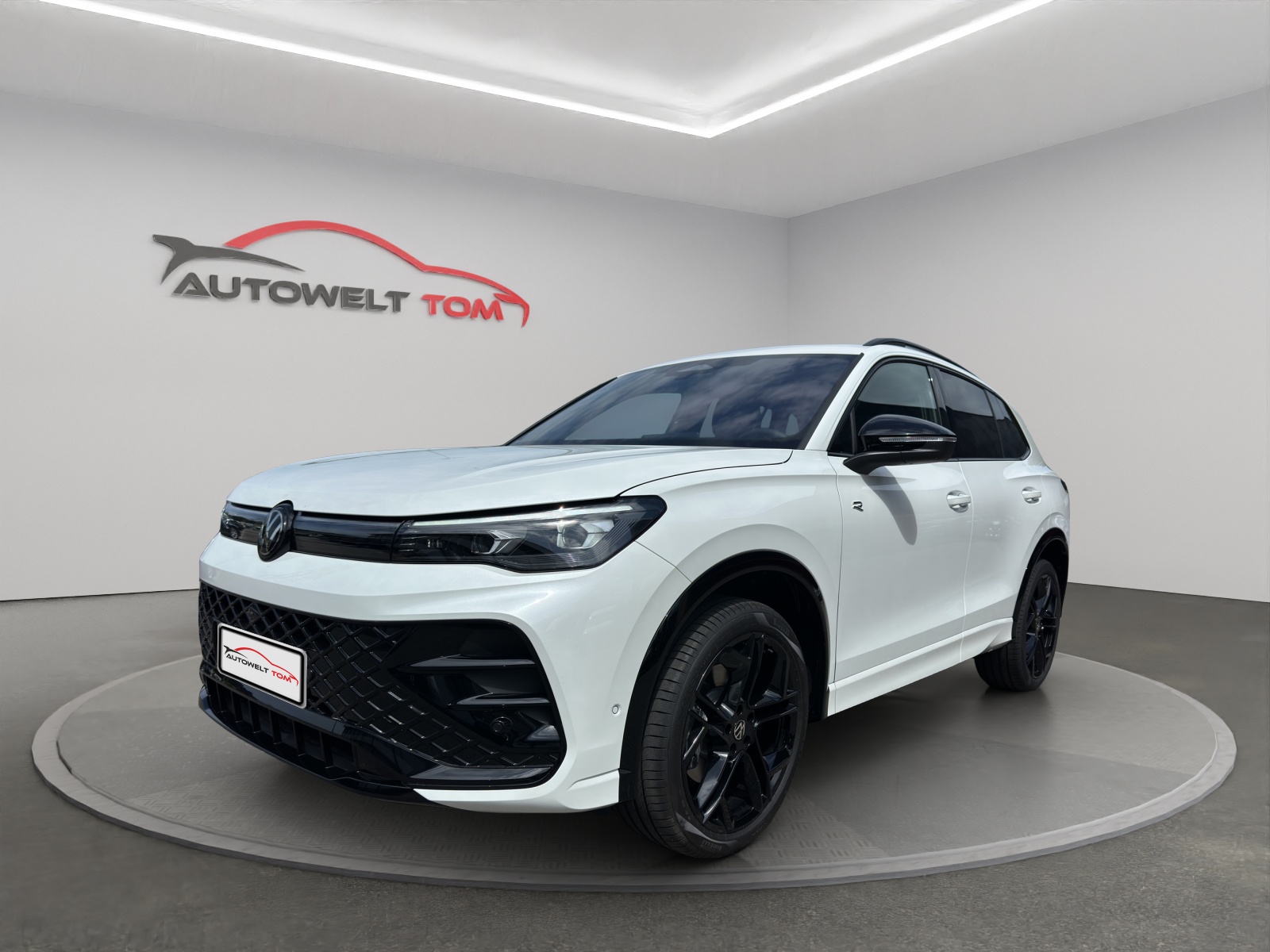 VW Tiguan 2.0 TDI SCR R-Line 4Motion DSG-image-0