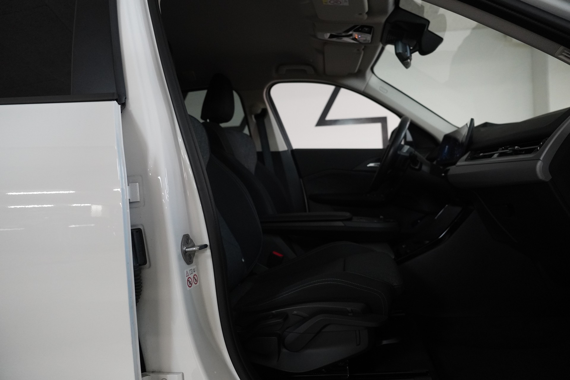BMW X1 xDrive 20d 48V-image-12