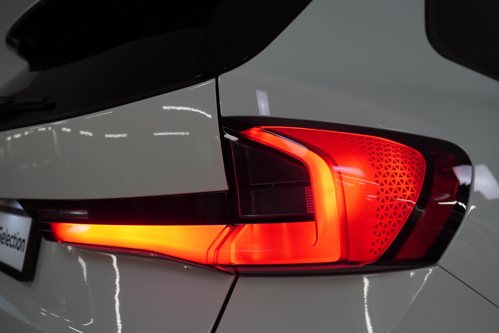 BMW X1 xDrive 20d 48V-image-14