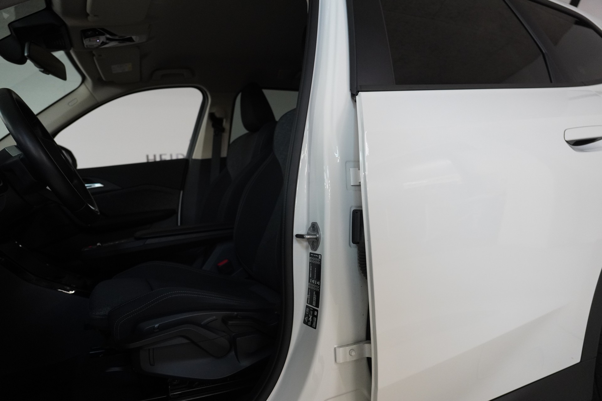 BMW X1 xDrive 20d 48V-image-9