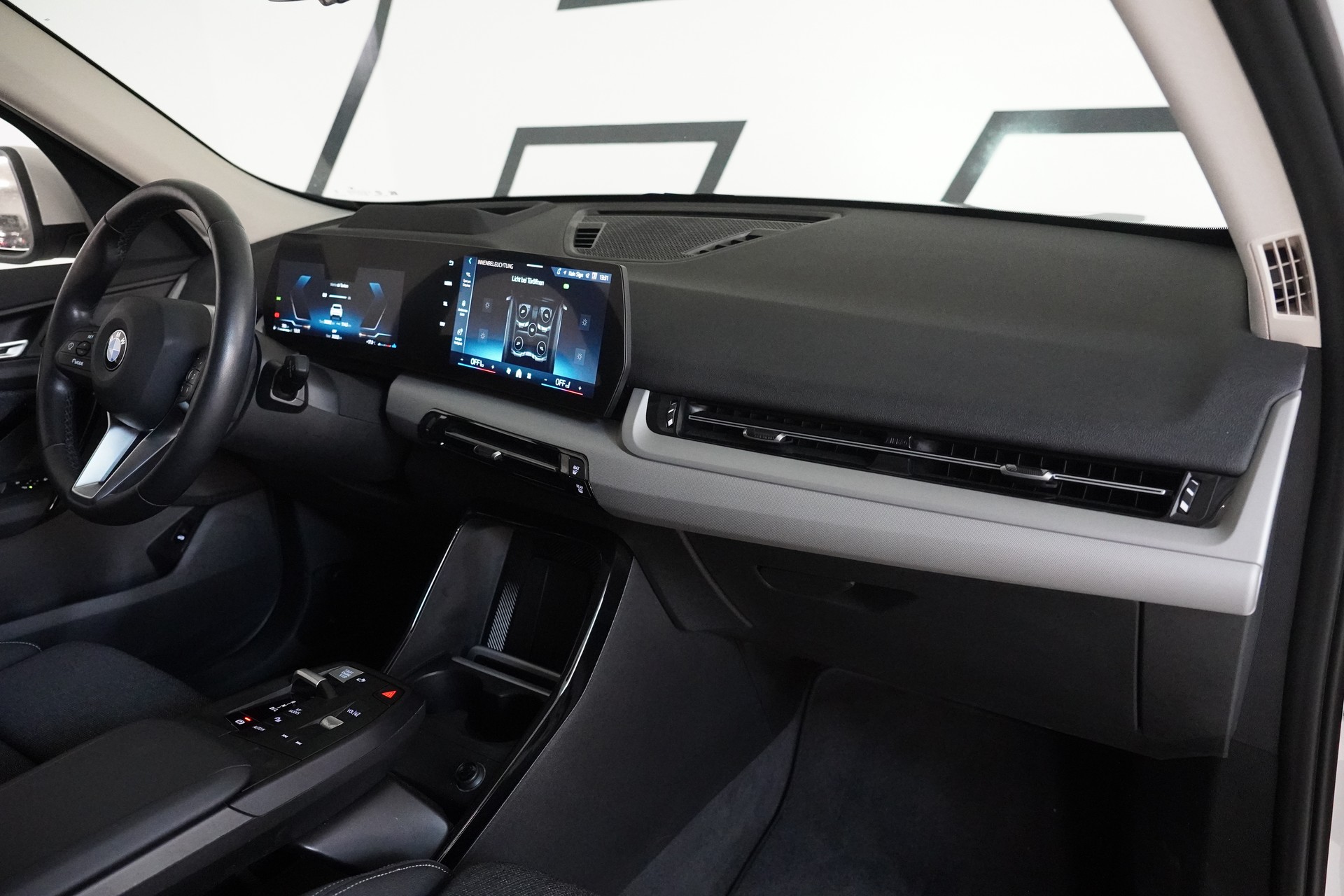 BMW X1 xDrive 20d 48V-image-15