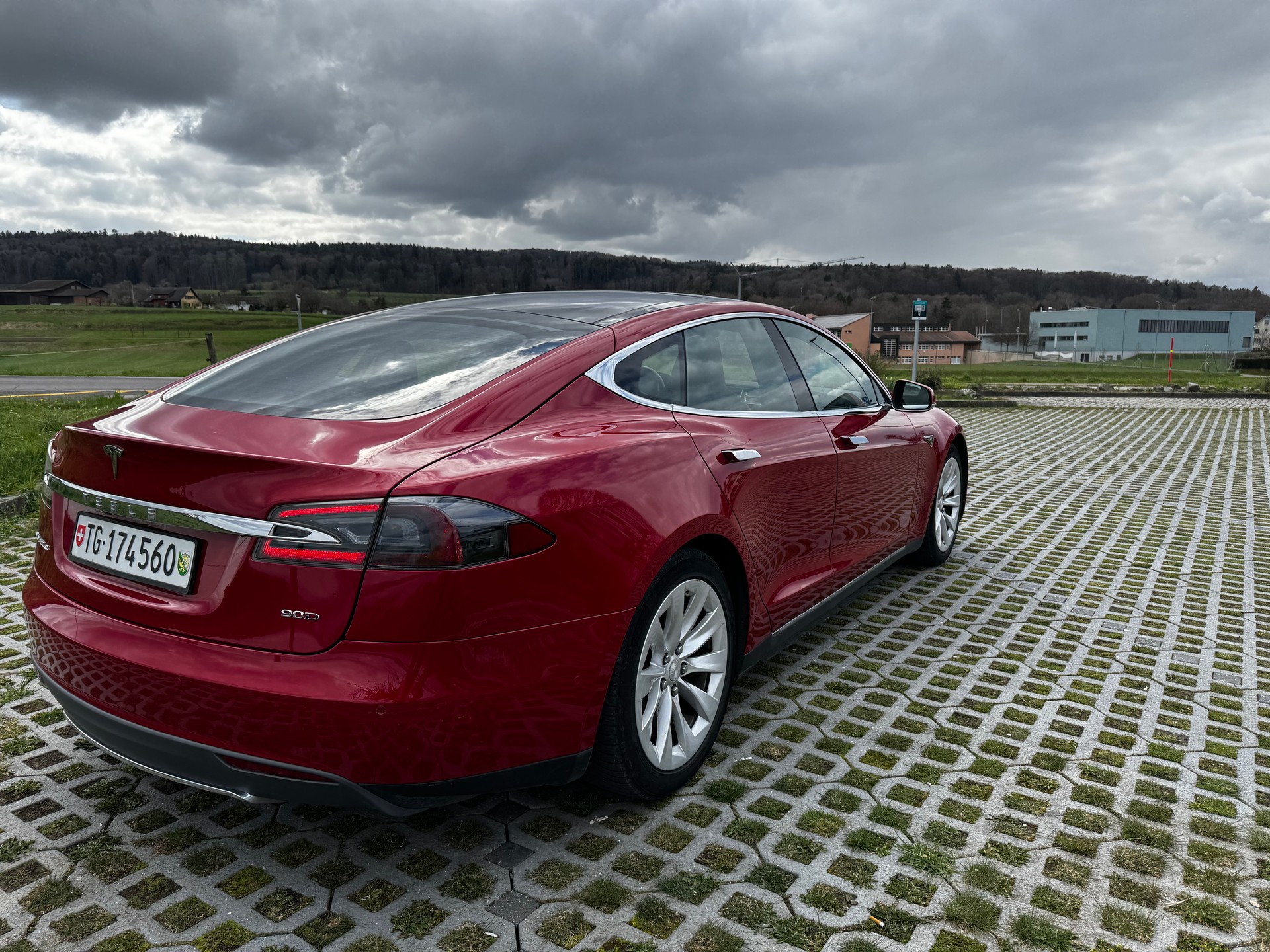 TESLA 90 D-image-2