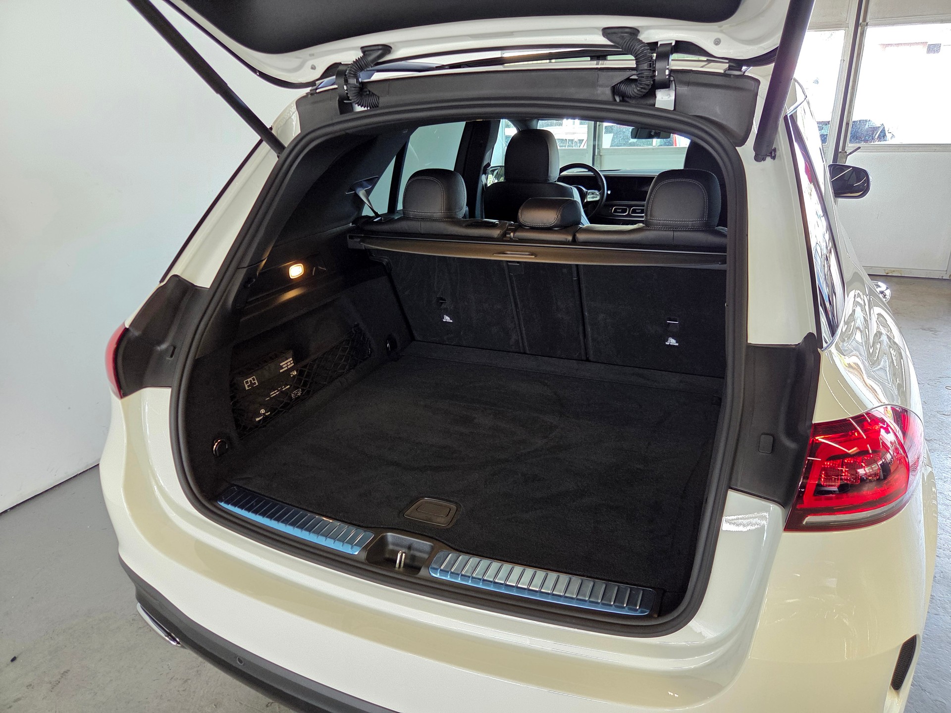 MERCEDES-BENZ GLE 450 AMG Line 4matic-image-24