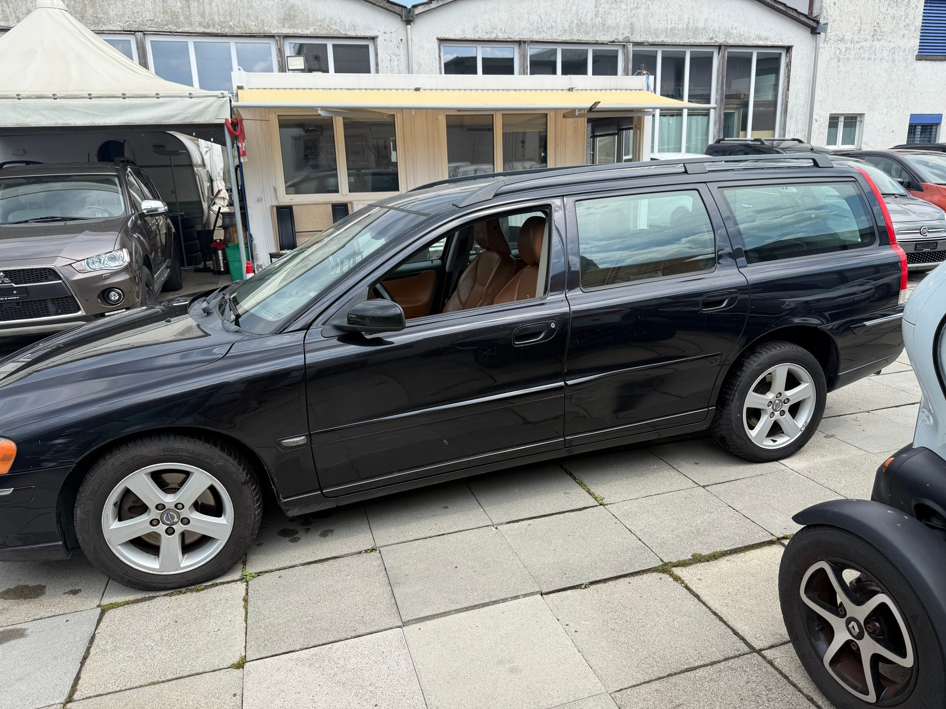 VOLVO V70 2.4 Bi-Fuel Summum-image-4