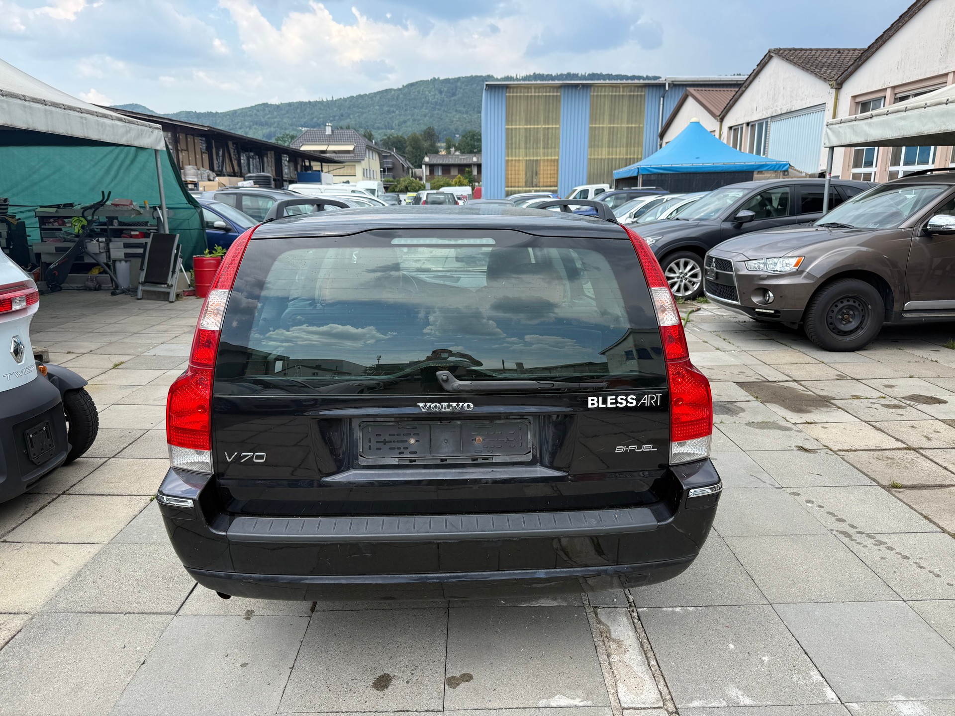VOLVO V70 2.4 Bi-Fuel Summum-image-5