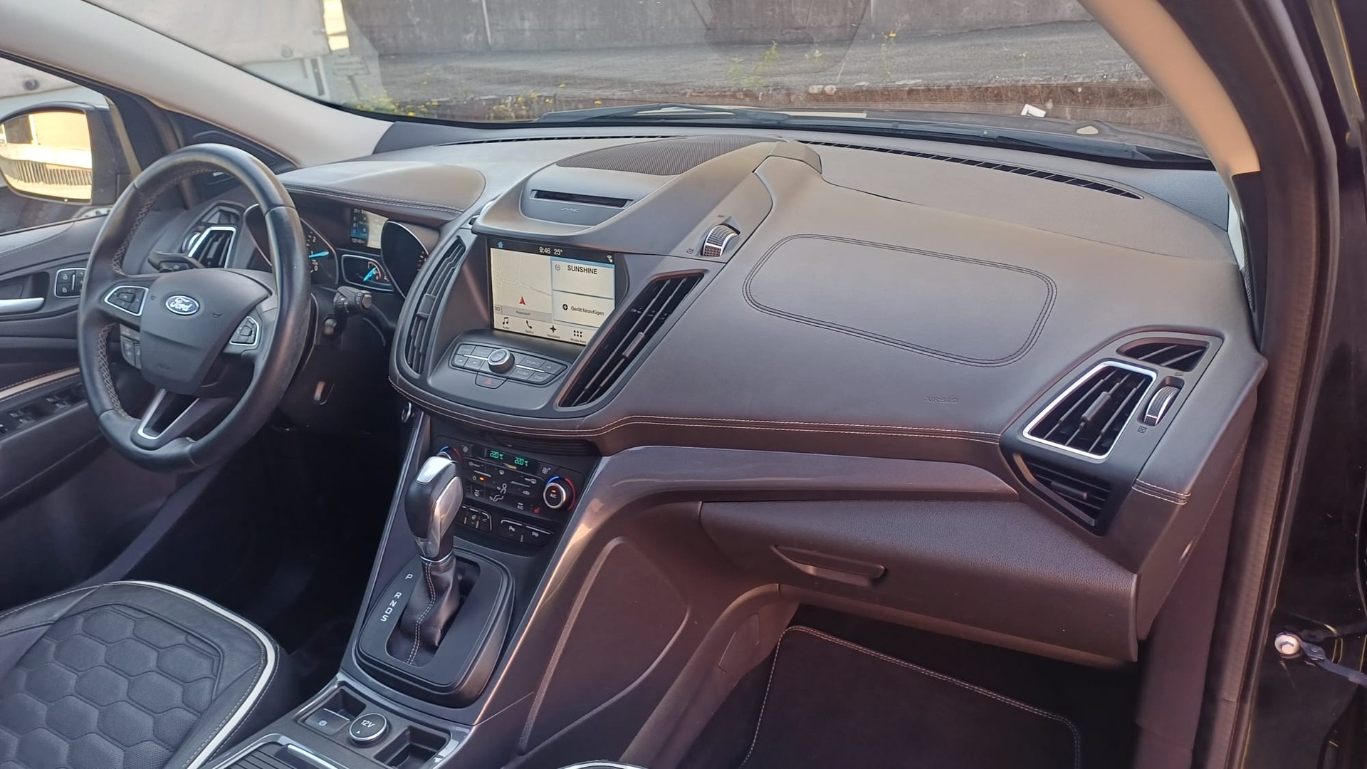 FORD Kuga 2.0 SCTi Vignale 4WD Automatic-image-11