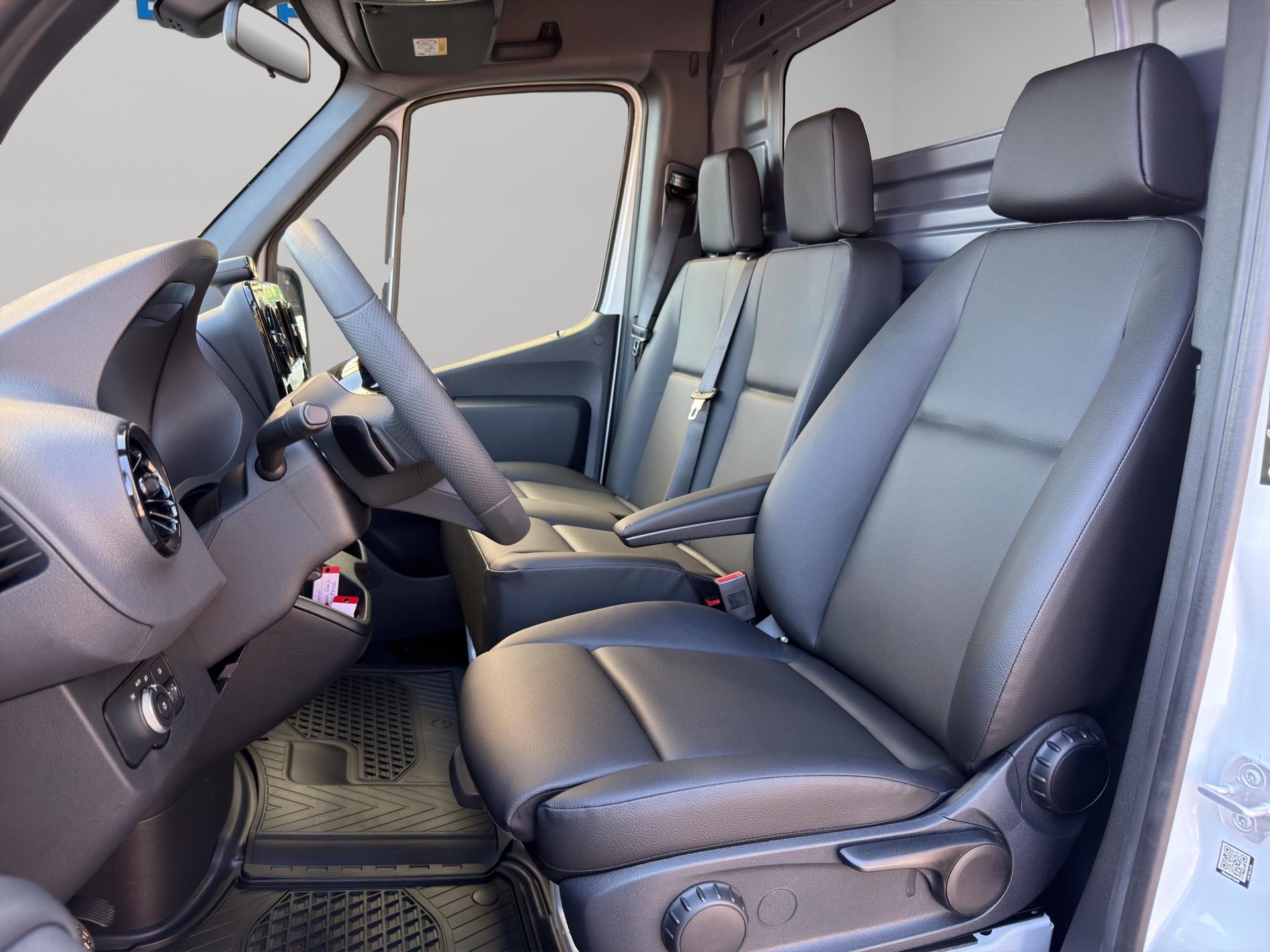 MERCEDES-BENZ Sprinter 319 Kaw. 4325 E 2.0 CDI 190 Pro-image-8