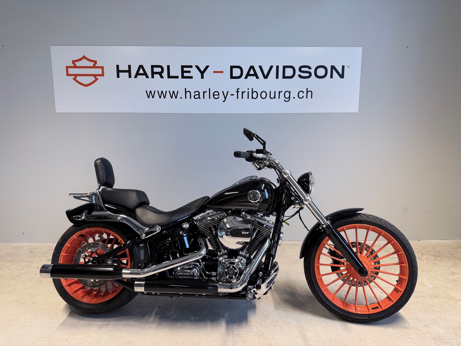 HARLEY-DAVIDSON FXSB Breakout 103 ABS