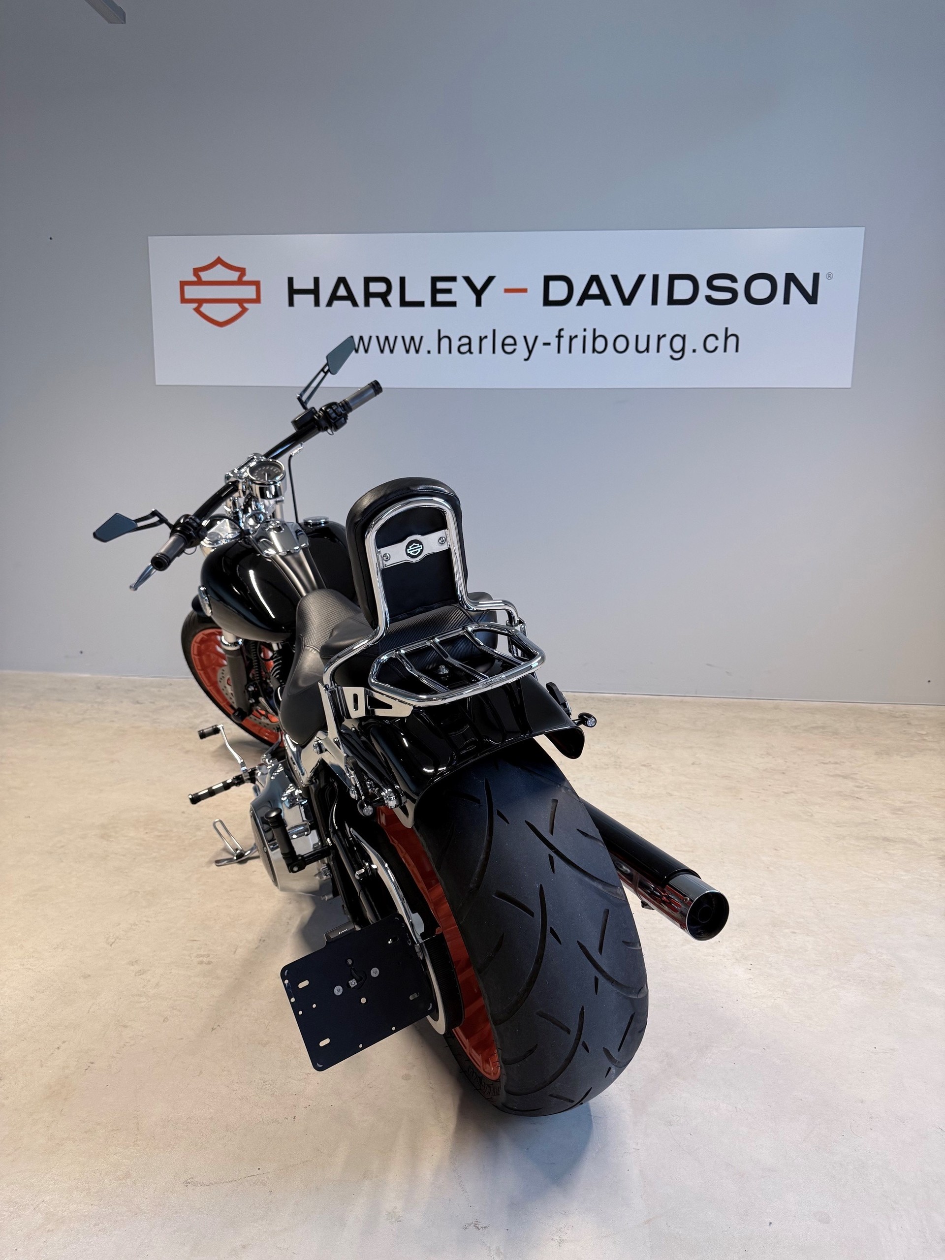 HARLEY-DAVIDSON FXSB Breakout 103 ABS-showroom-element-3