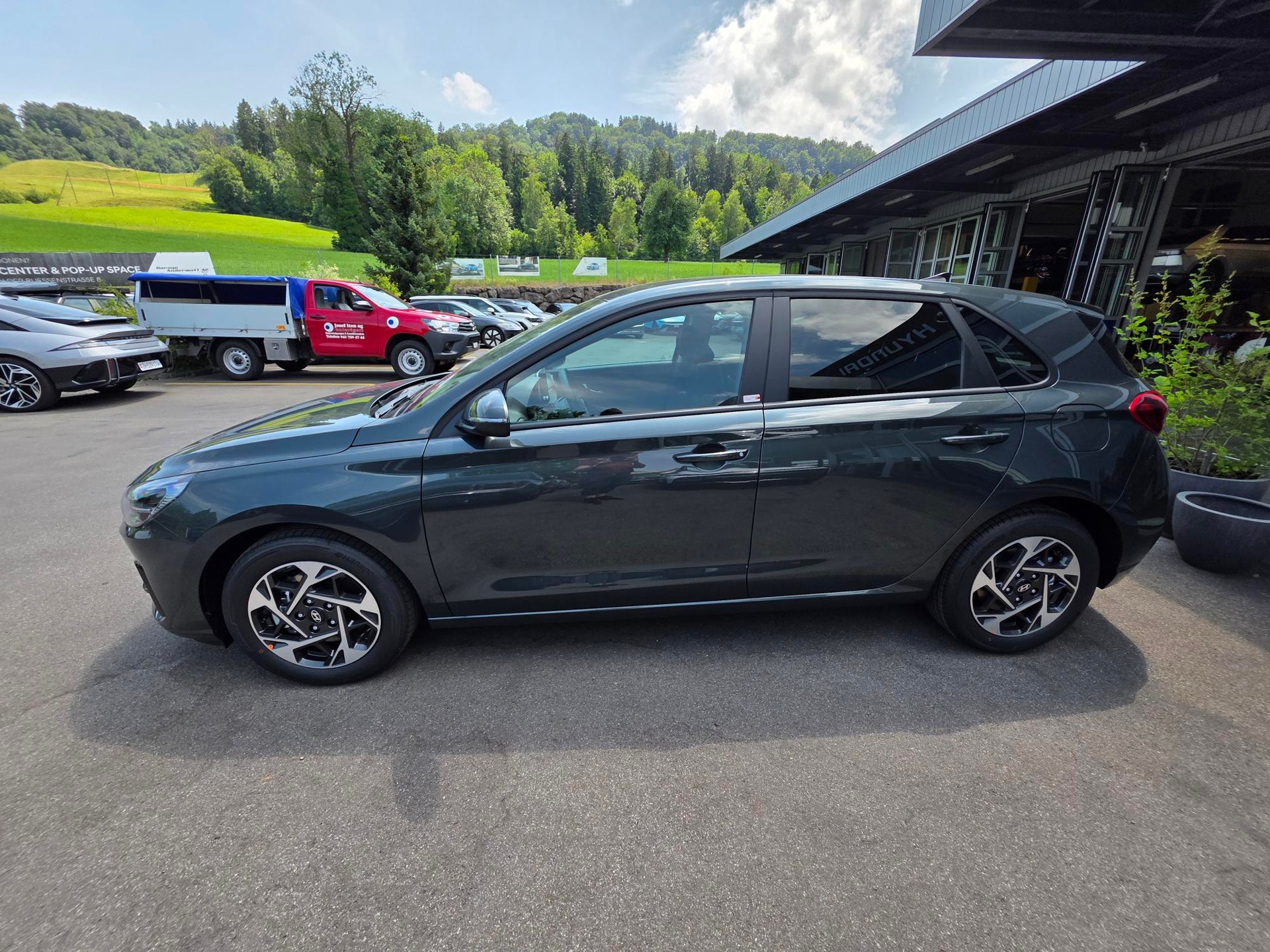 HYUNDAI i30 1.6 T-GDi Amplia DCT-image-3