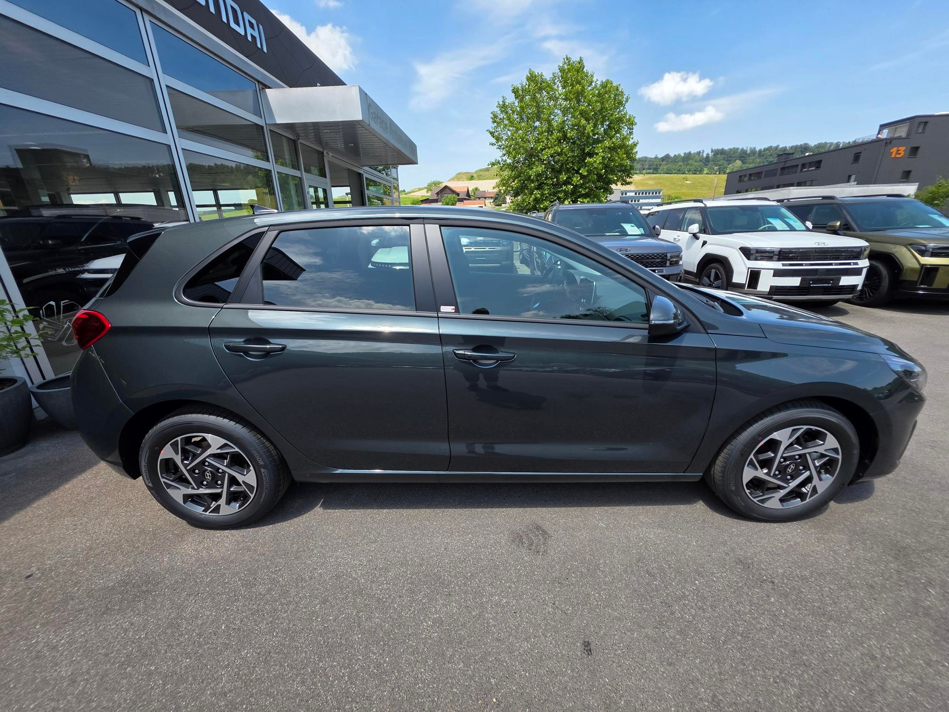 HYUNDAI i30 1.6 T-GDi Amplia DCT-image-8