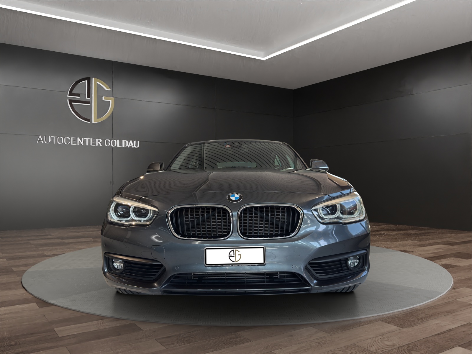 BMW 120d xDrive Steptronic-image-6