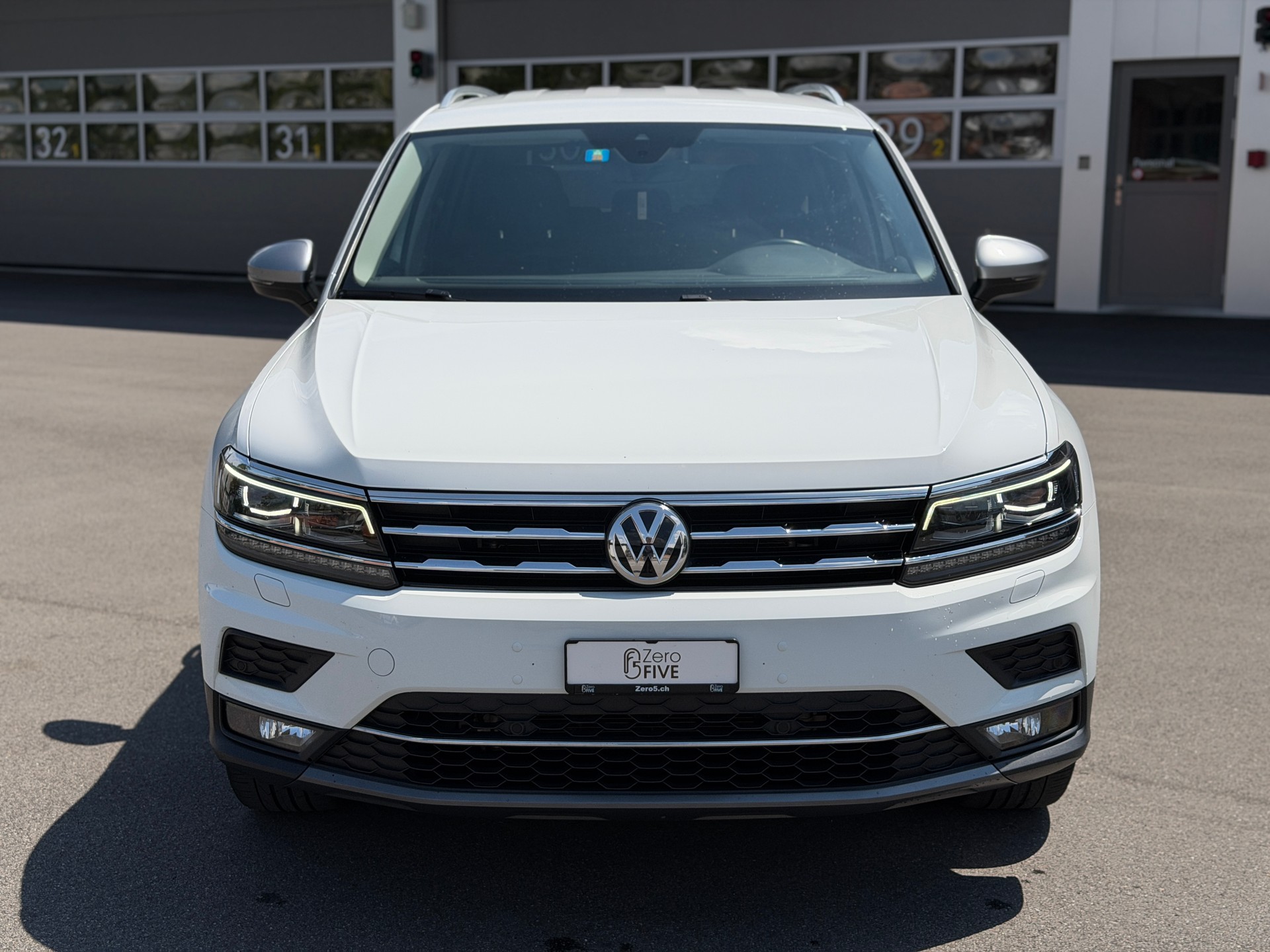 VW Tiguan Allspace 2.0 TDI SCR Trendline 4Motion DSG-image-1